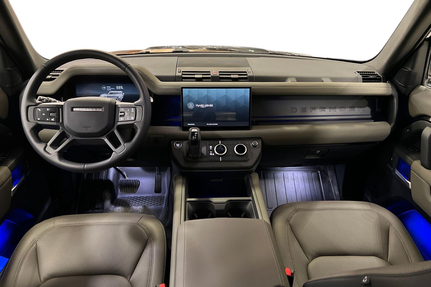 Land Rover Defender 2025