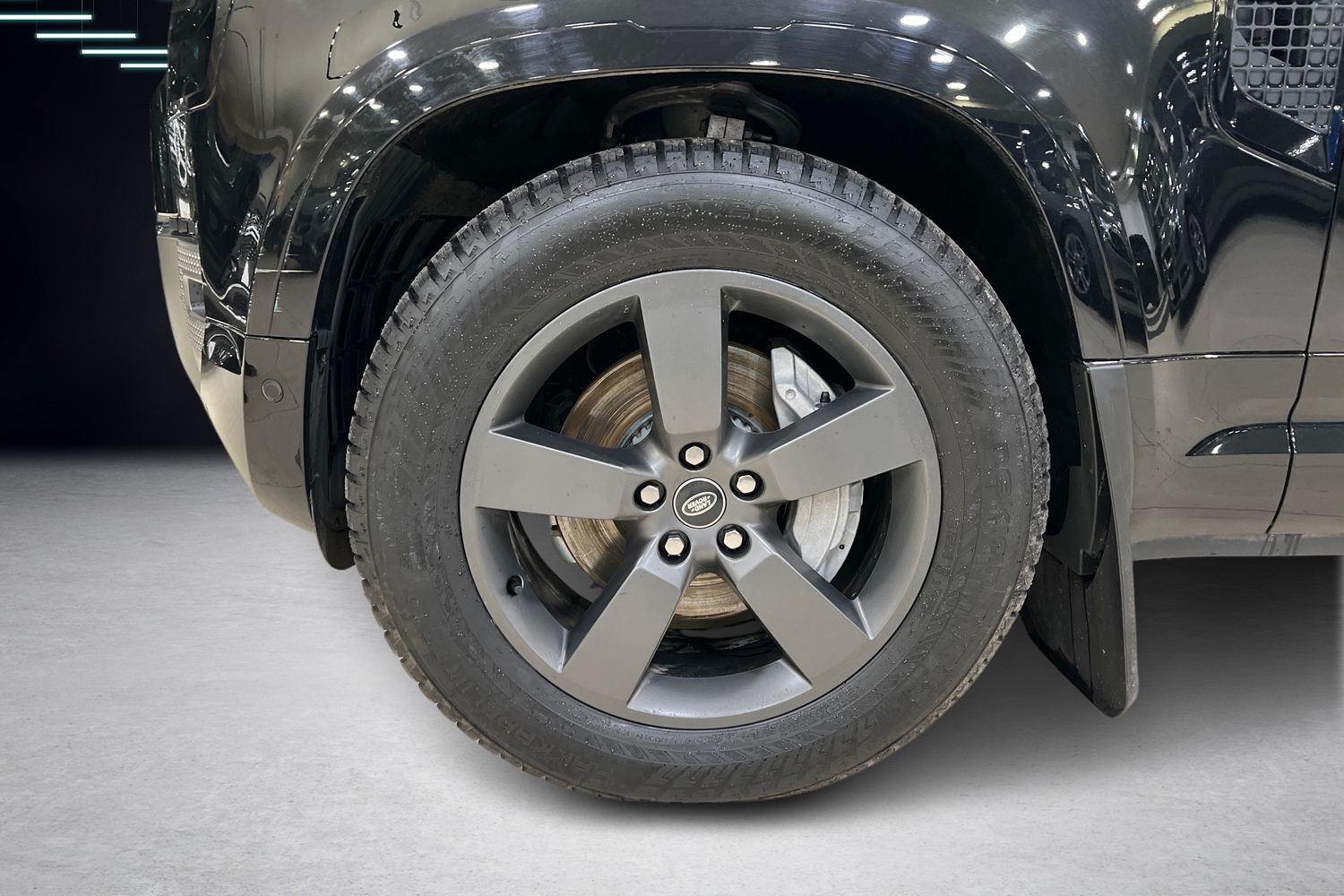 Land Rover Defender 2025