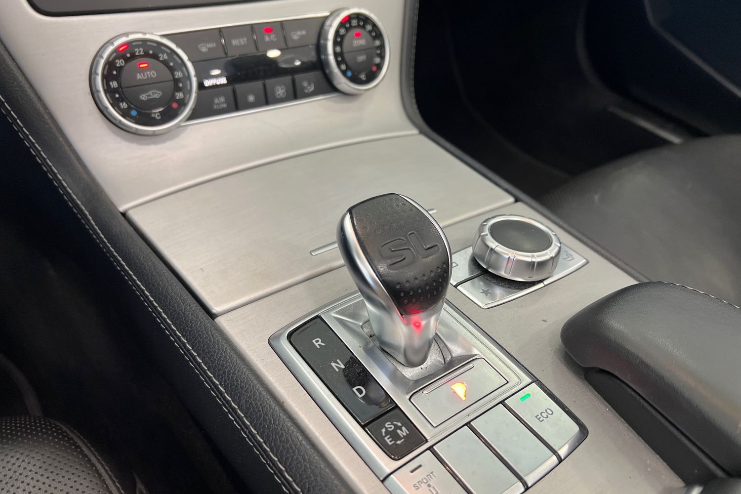 Mercedes-Benz SL 2012