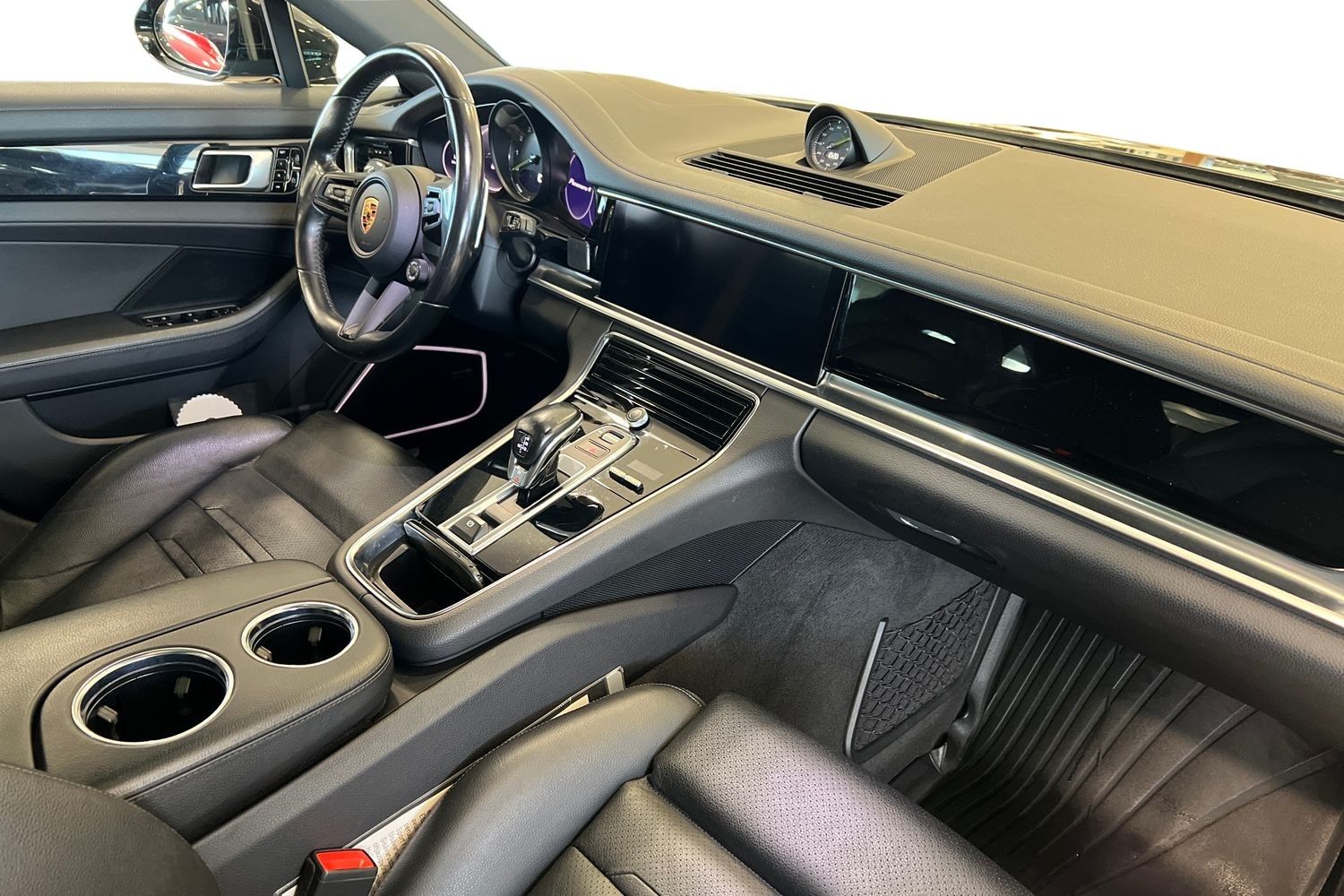 Porsche Panamera 2021