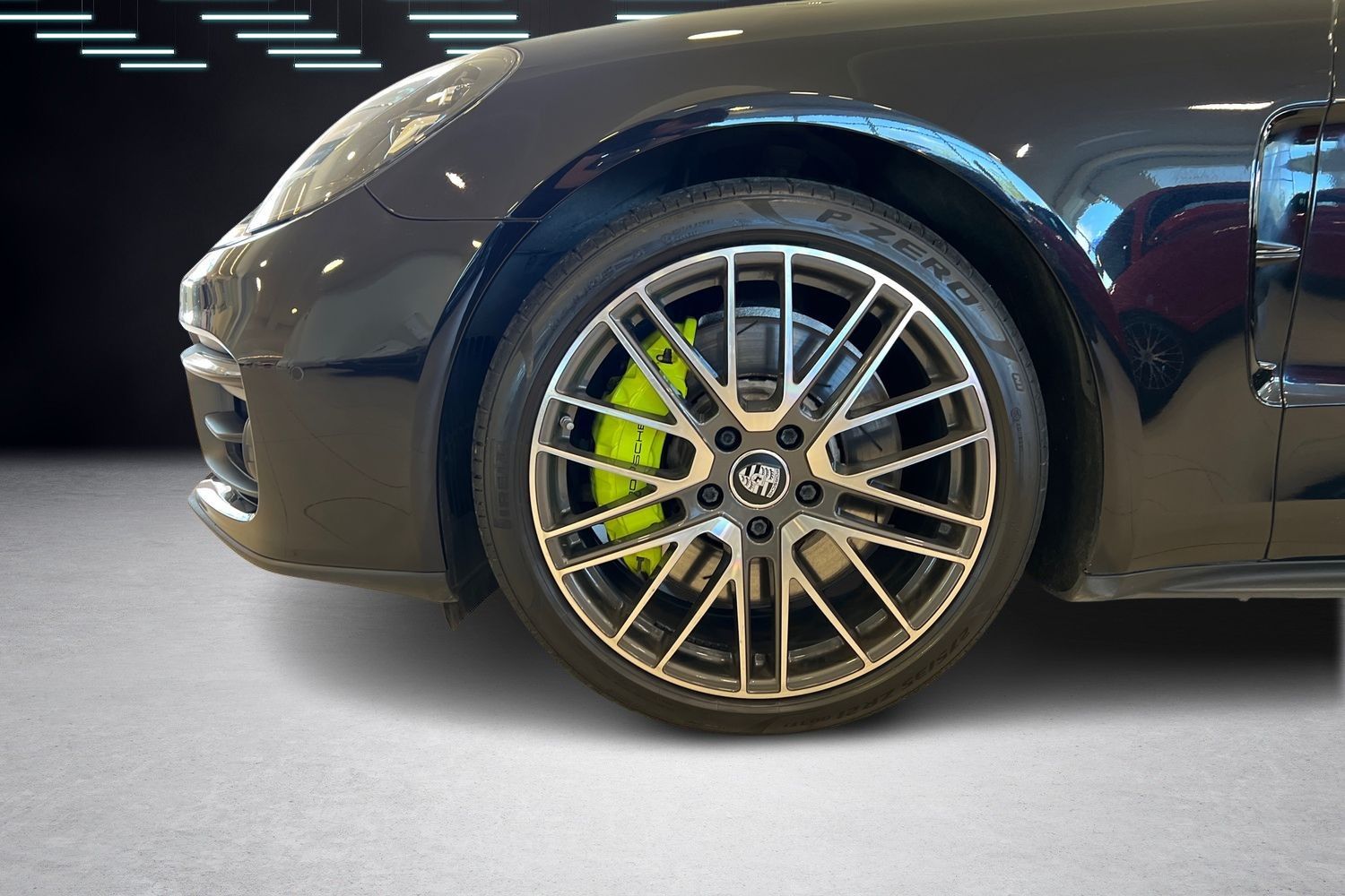 Porsche Panamera 2021