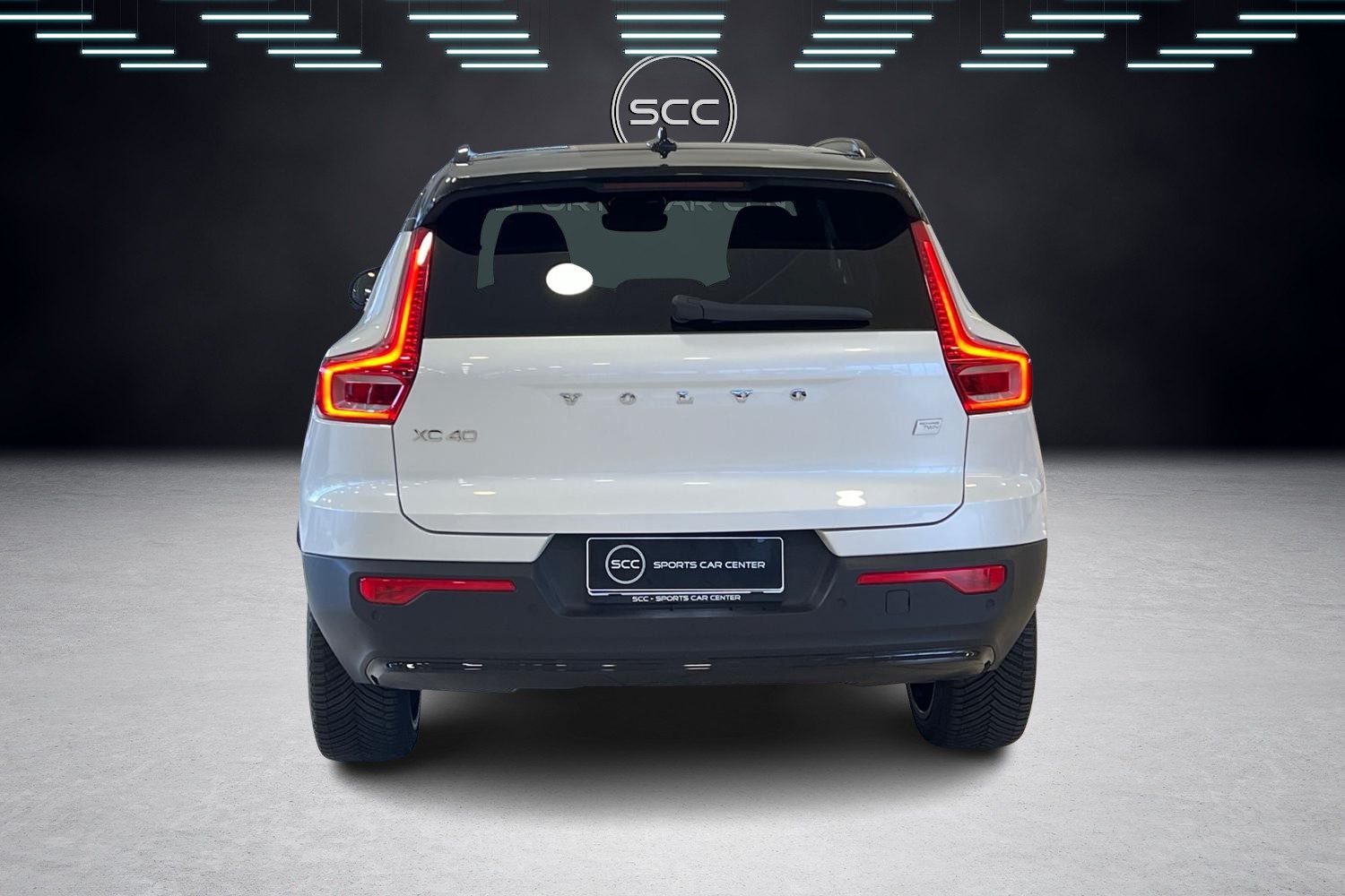 Volvo XC40 Recharge Twin Ultimate aut // Panorama / 20" / Harman Kardon / Lämpöpumppu / 360 / ACC / ALV