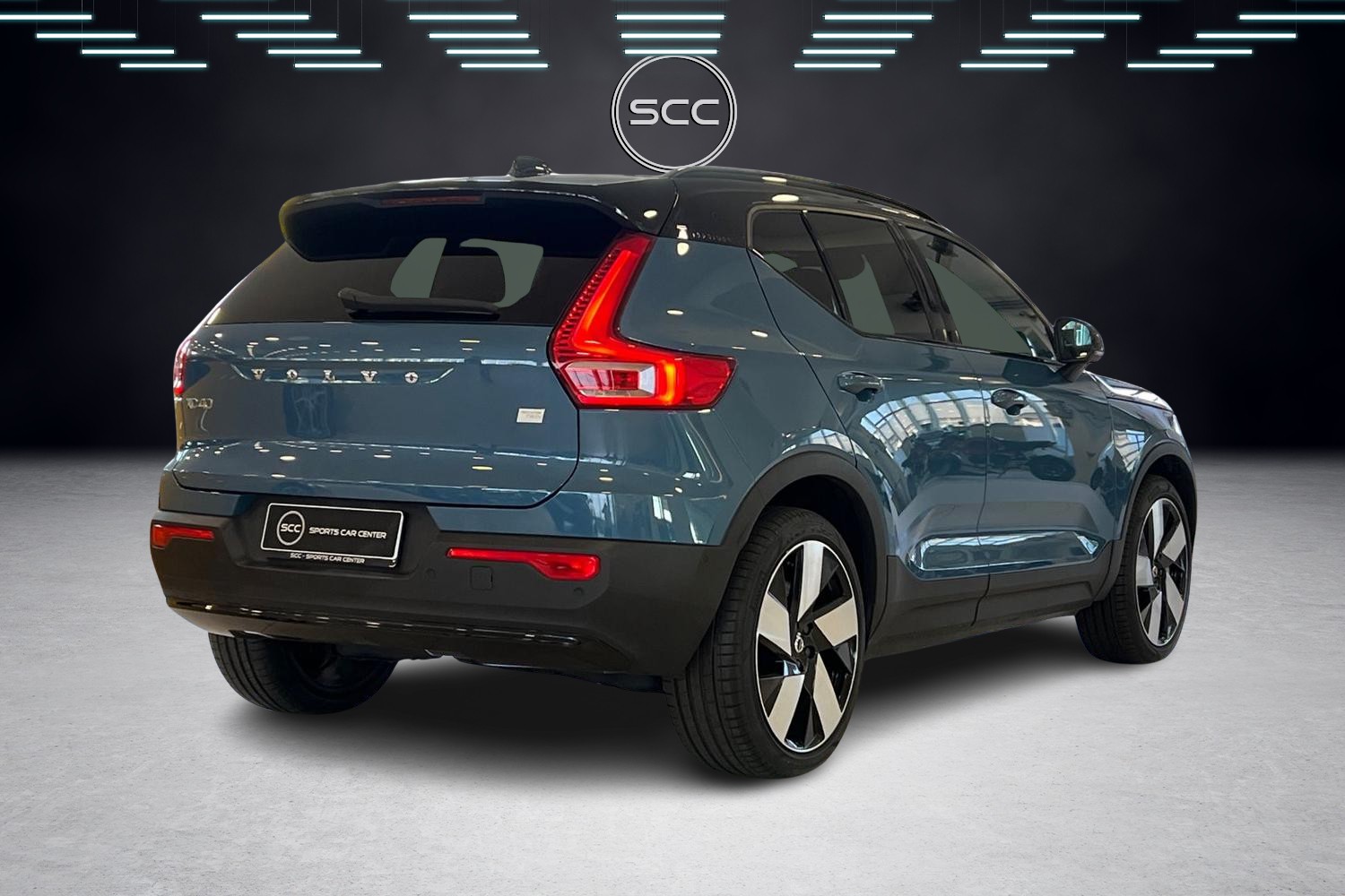 Volvo XC40 Recharge Twin Ultimate // ALV-väh. / Adapt. vakionopeudensäädin / Metalliväri / 360 kamera