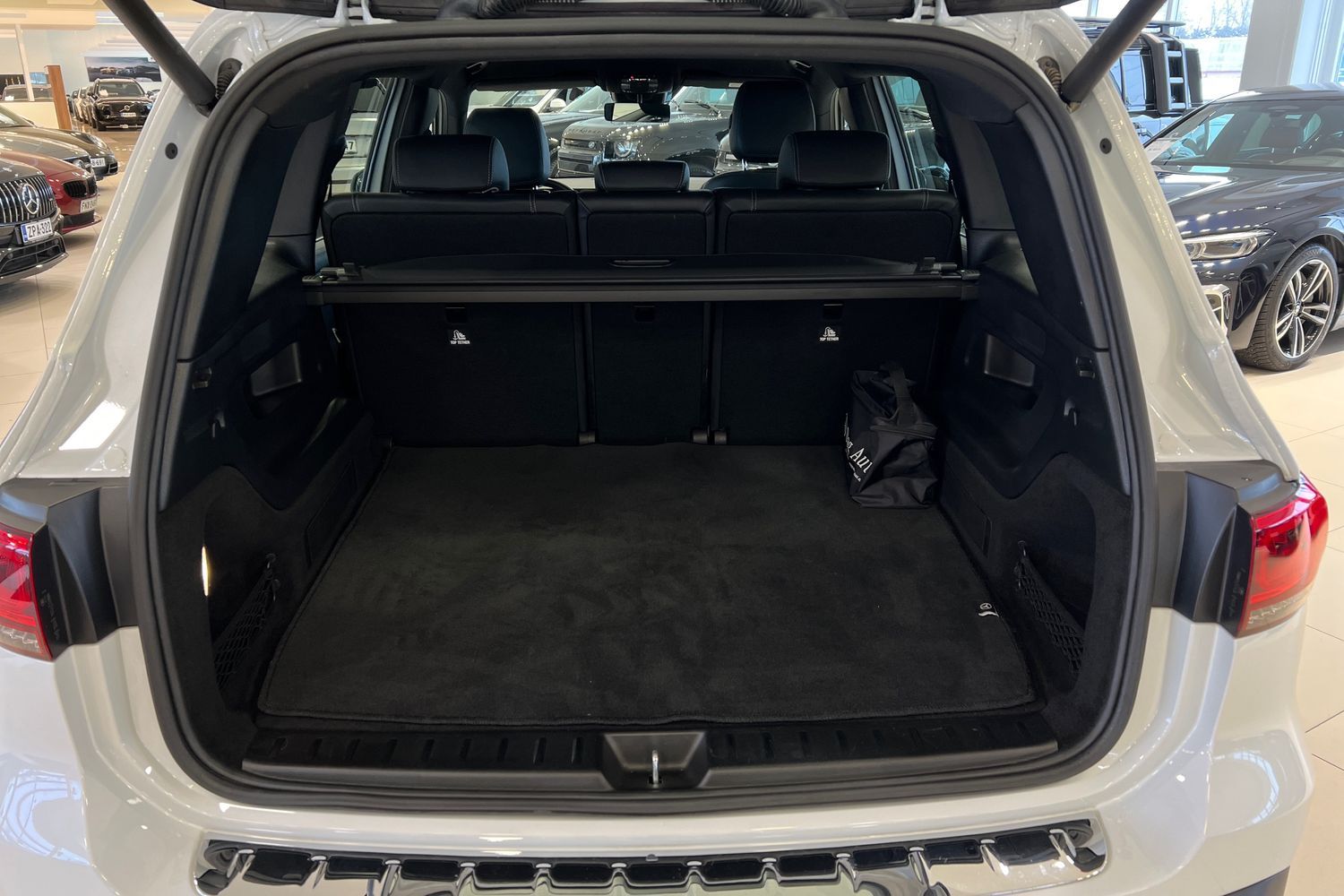 Mercedes-Benz EQB 2023