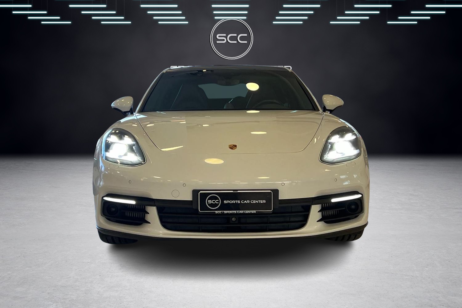 Porsche Panamera 4 E-Hybrid // Sport chrono plus / PDLS + / ACC / Soft Close / Bose / PASM / Turbo Design 21'' / Pano