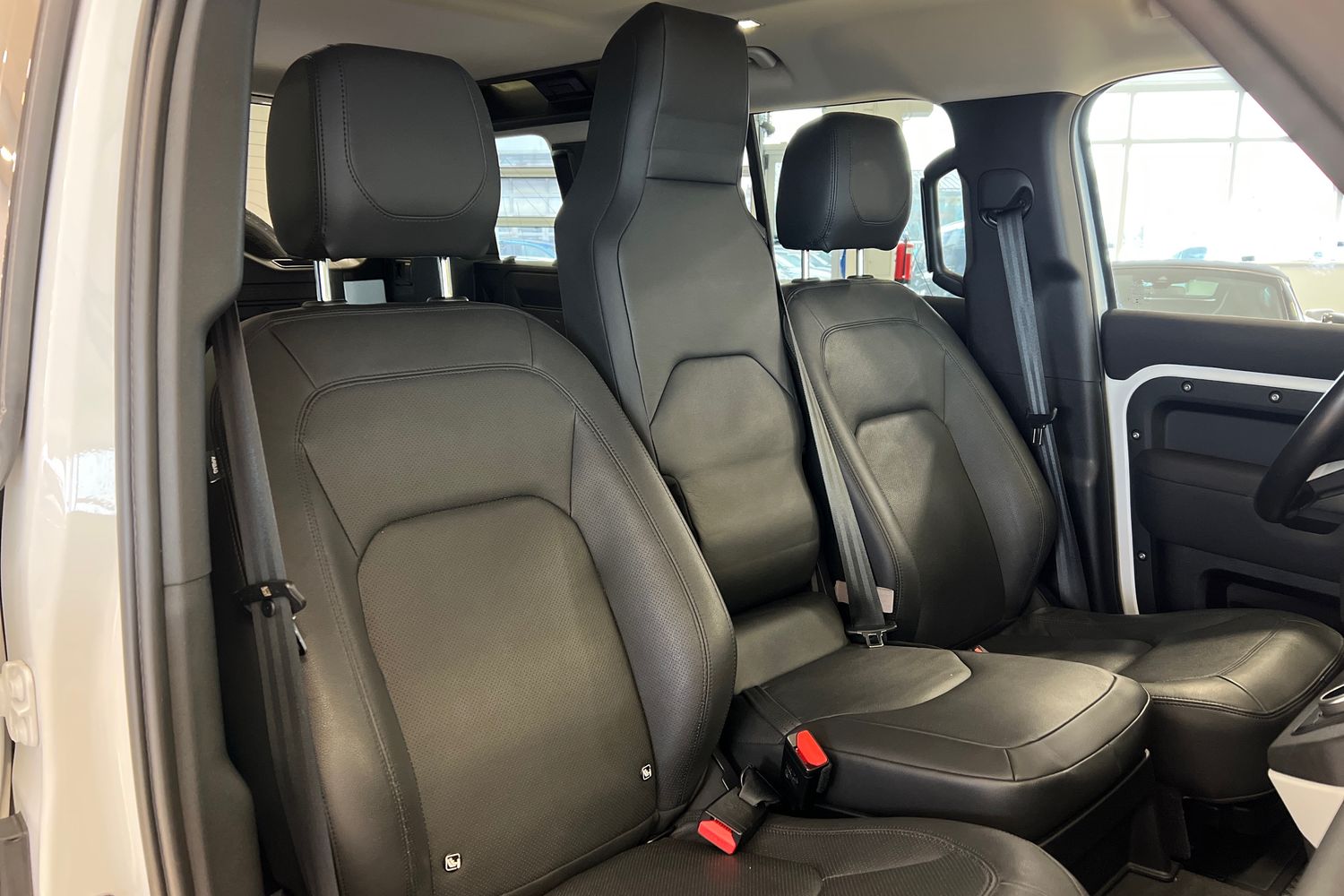 Land Rover Defender 2022