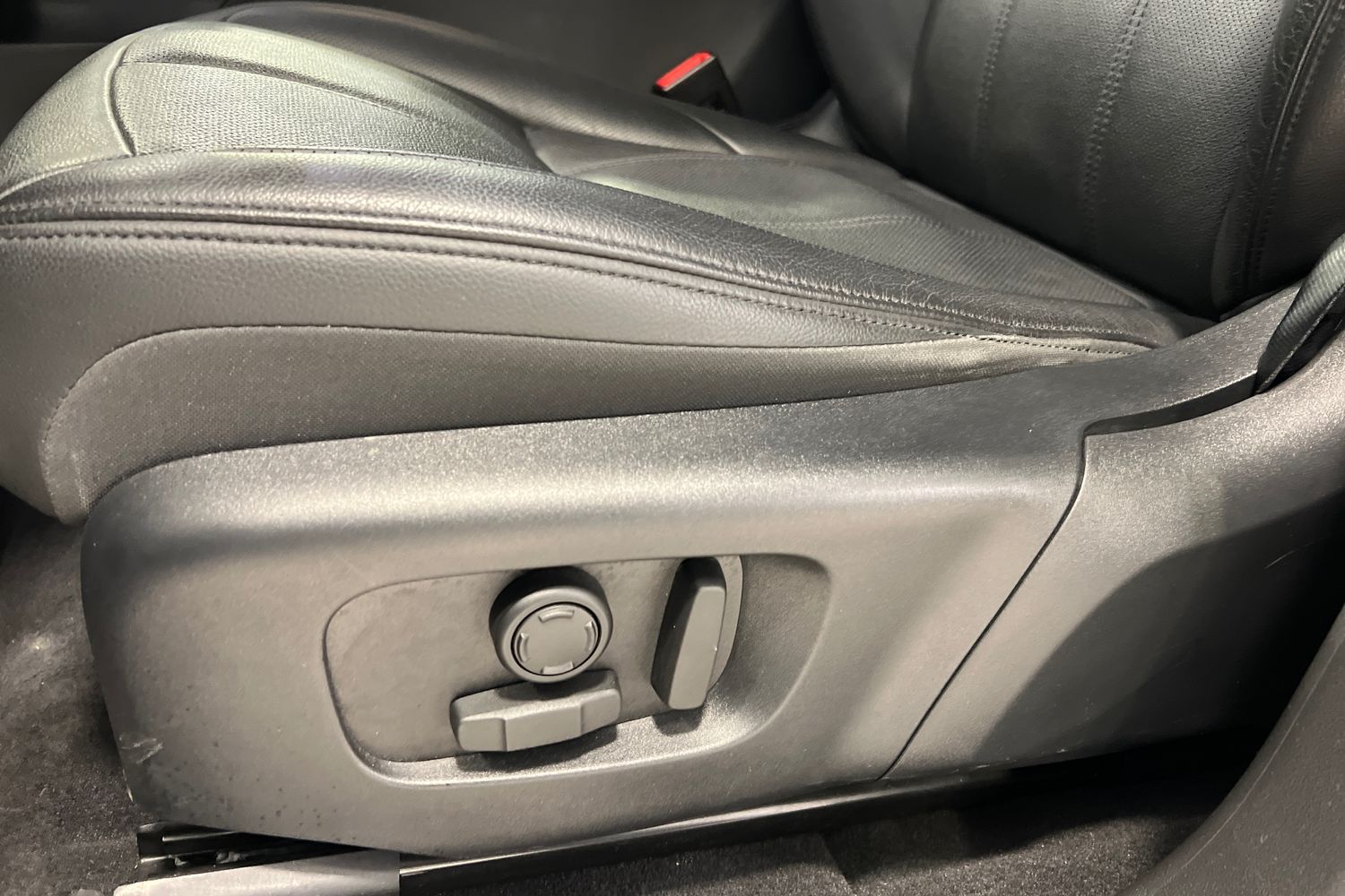 Land Rover Range Rover Evoque 2023