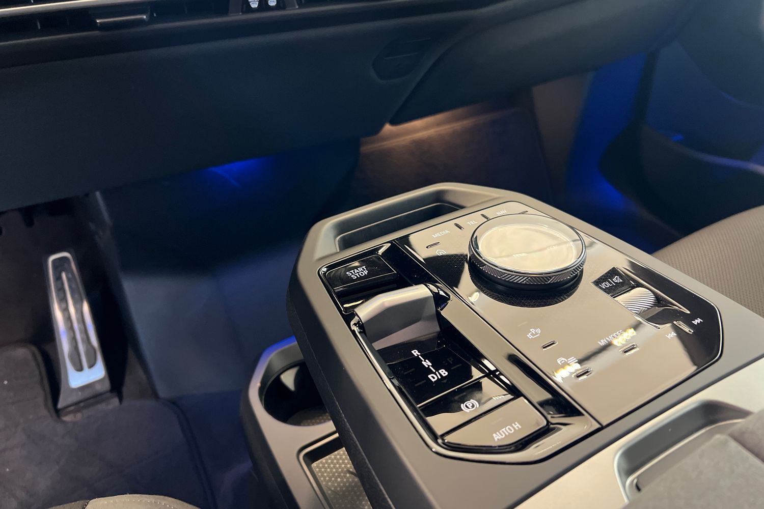 BMW IX 2026