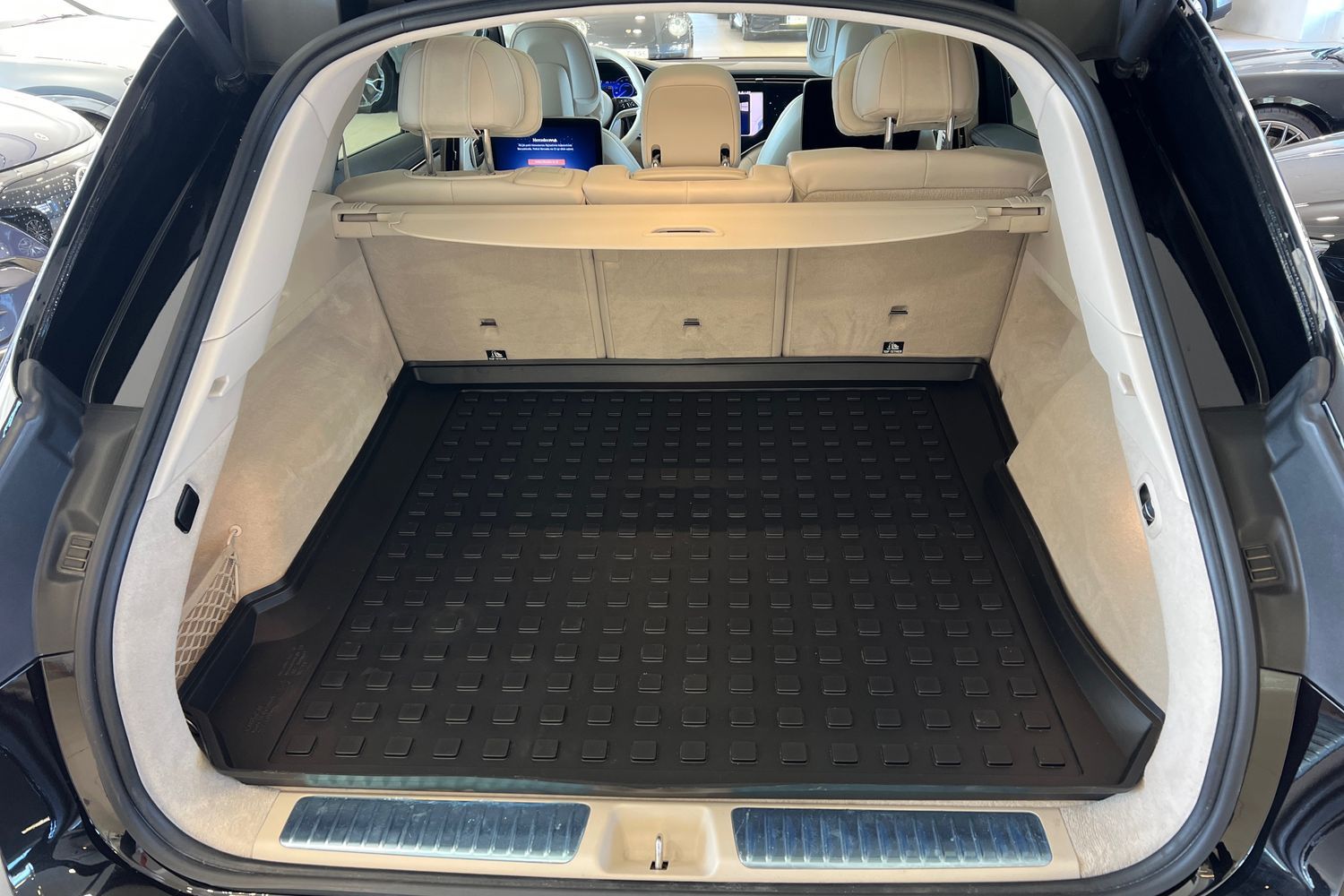 Mercedes-Benz EQS SUV 2023