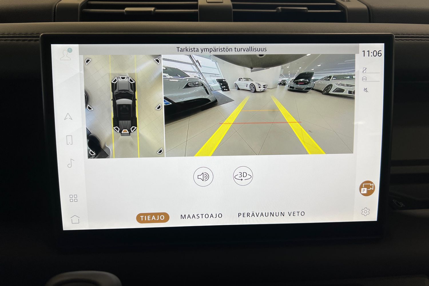 Land Rover Defender 2025