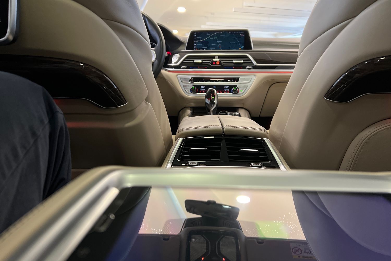 BMW 750 2018
