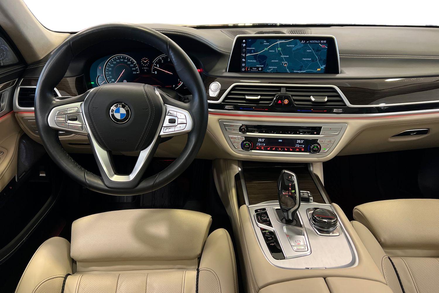 BMW 750 2018