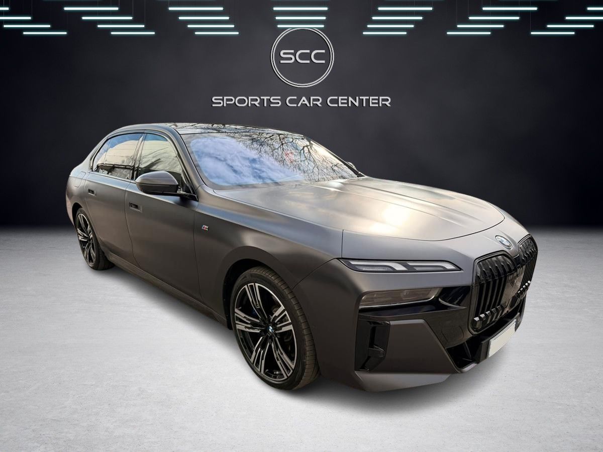 BMW i7 2025