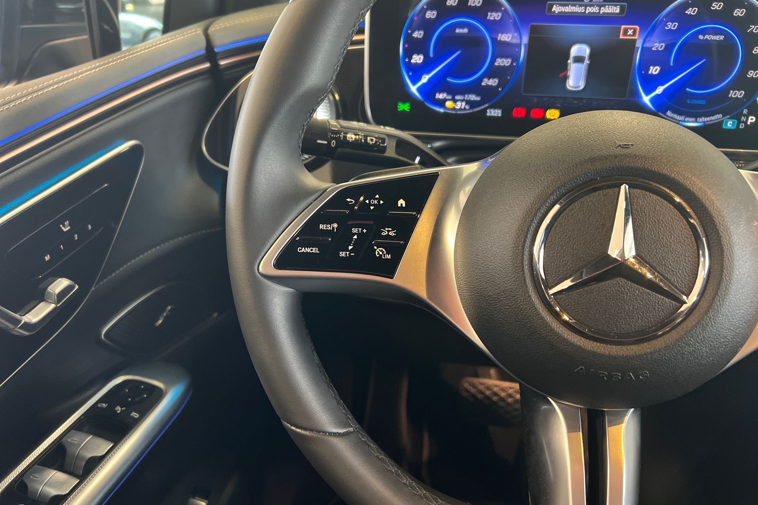 Mercedes-Benz EQE SUV 2024