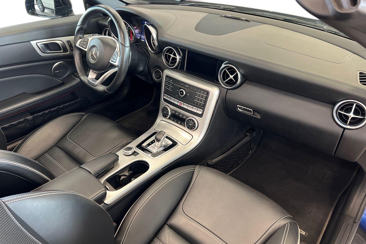 Mercedes-Benz SLC 2016