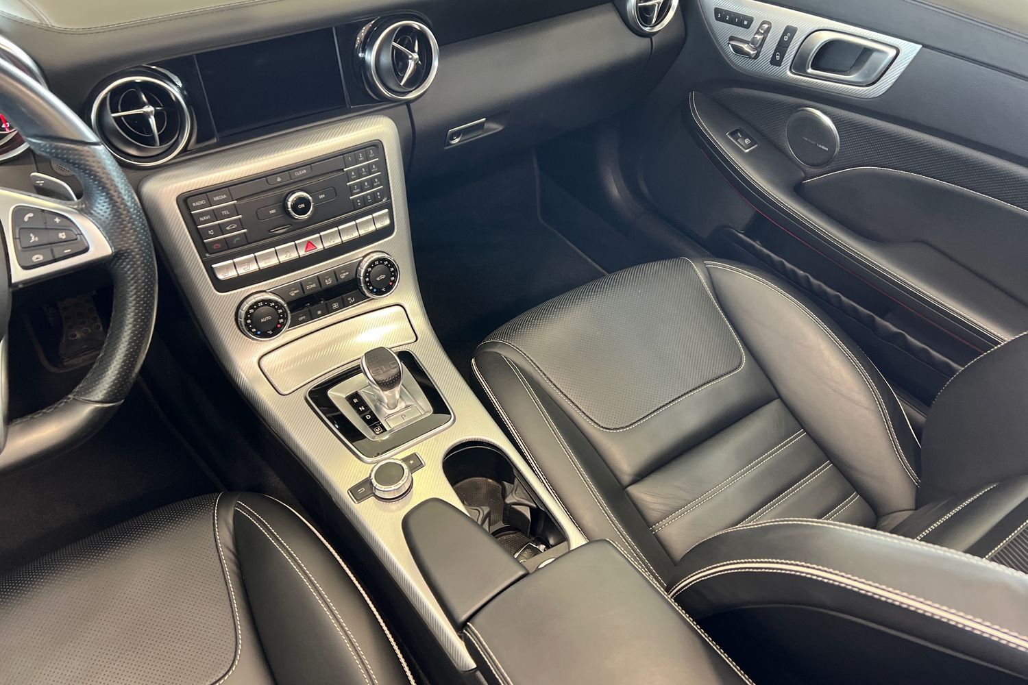 Mercedes-Benz SLC 2016