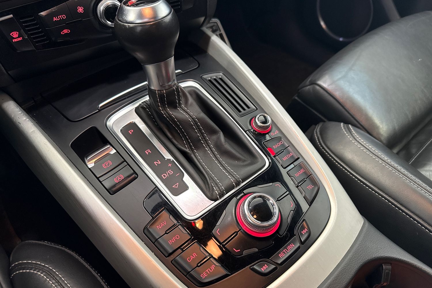 Audi SQ5 2013