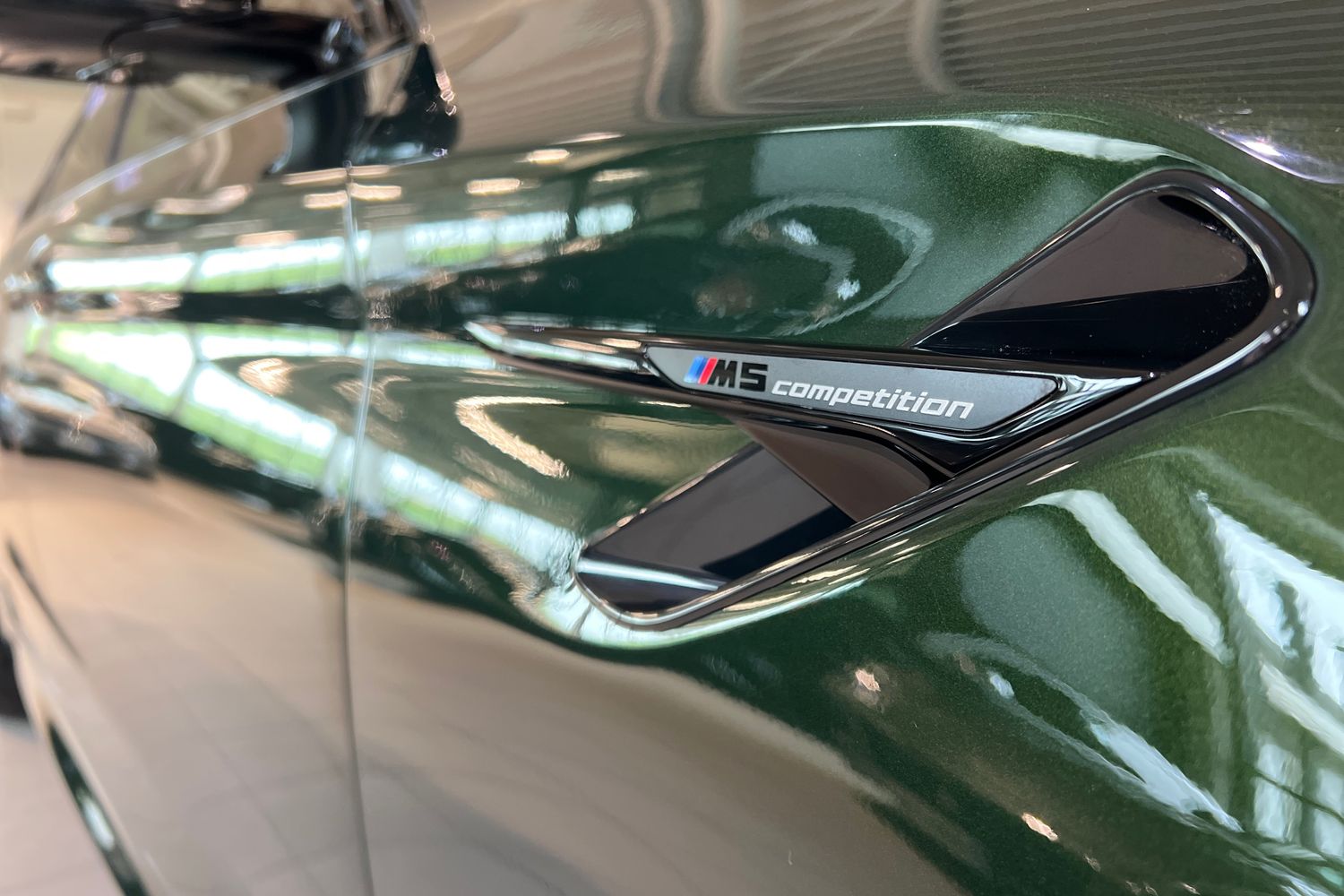 BMW M5 2023