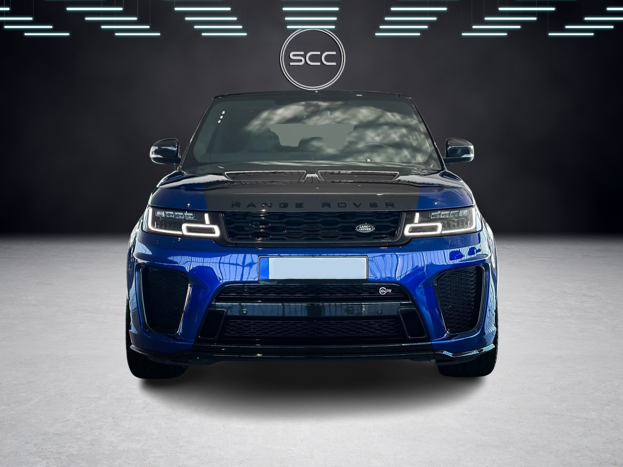 Land Rover Range Rover Sport SVR / 575 hv / 5l V8 / Kuppipenkit / metalliväri / hiilikuitusomisteet / meridian