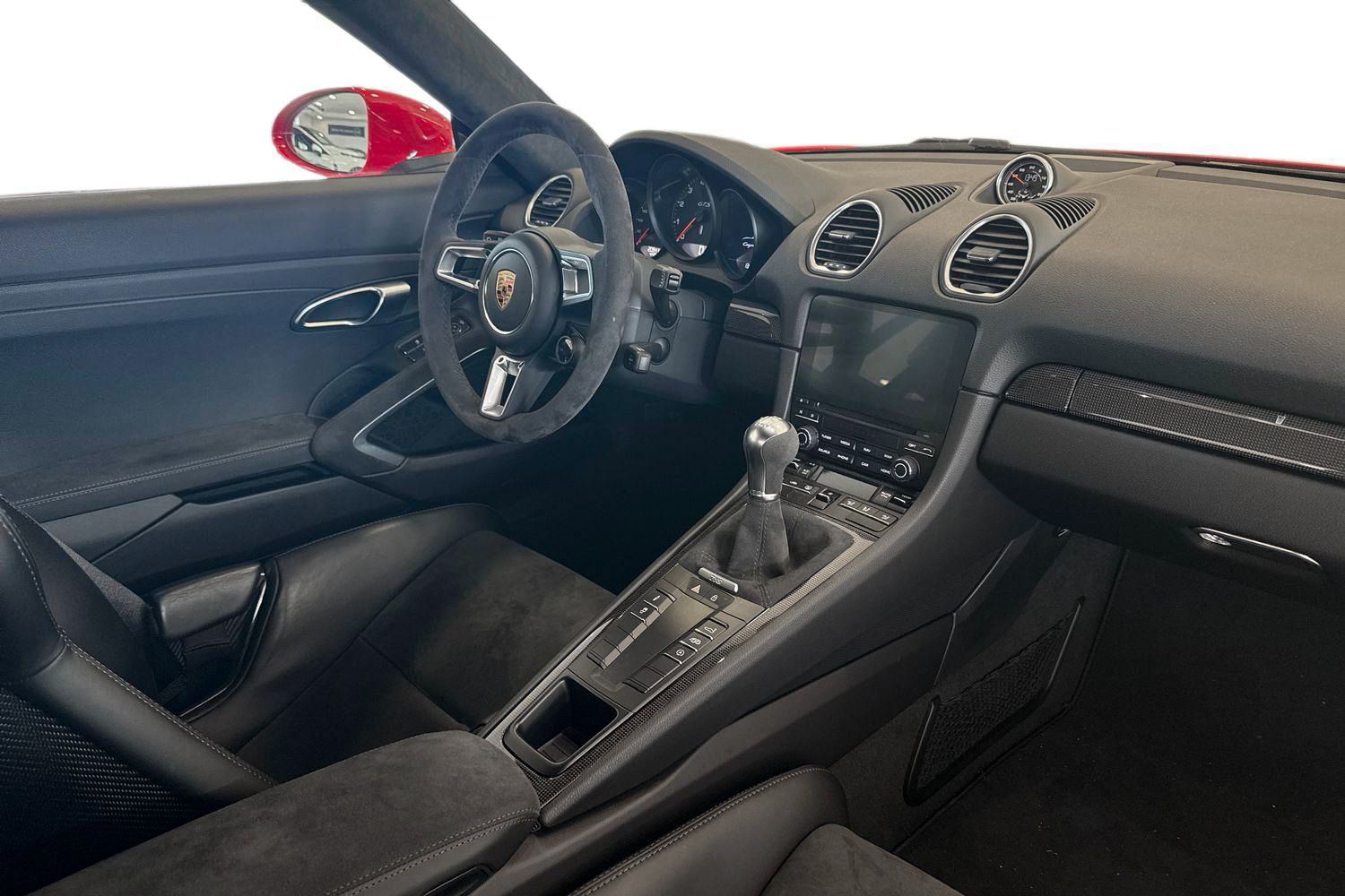 Porsche Cayman 2020