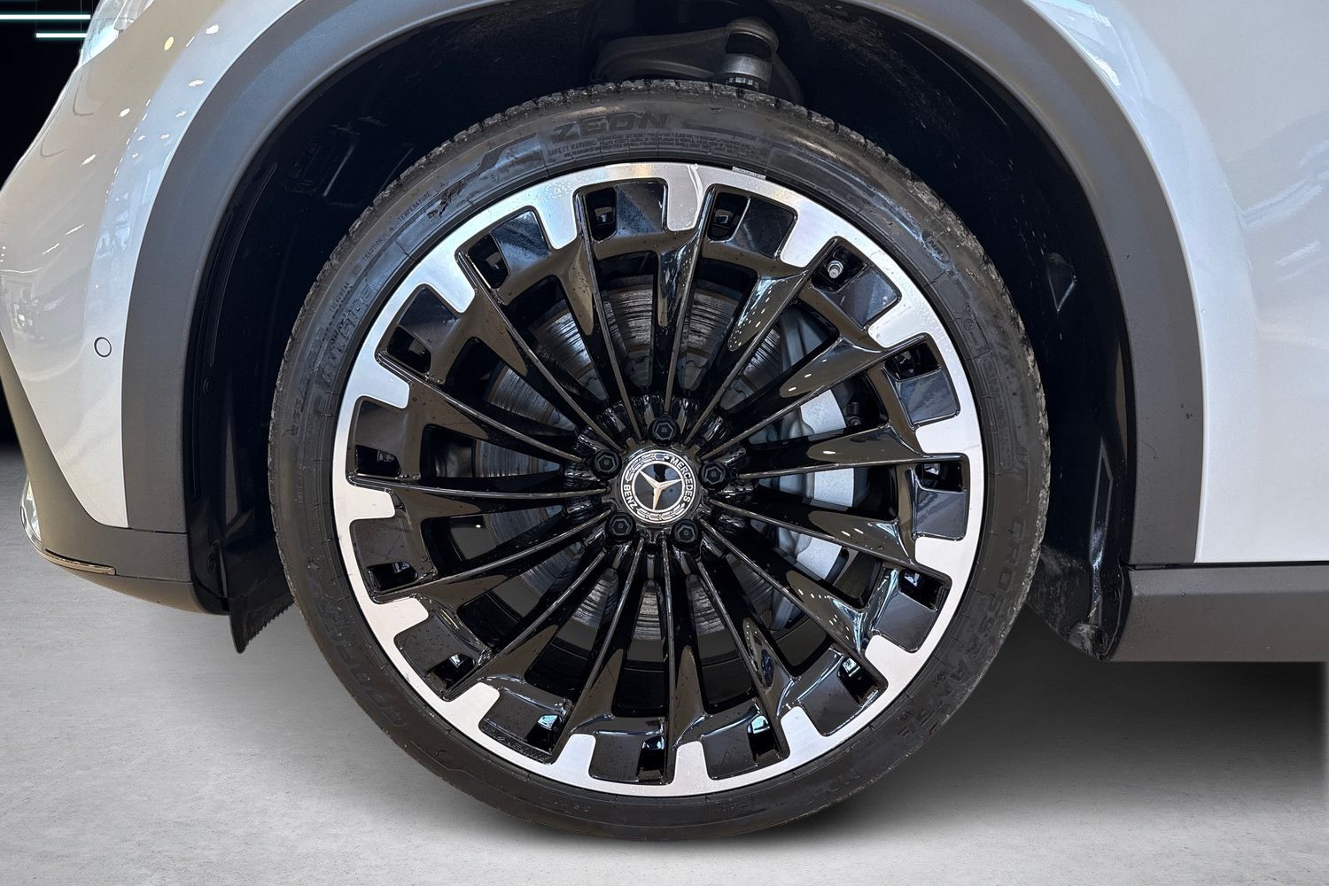 Mercedes-Benz EQE SUV 2024