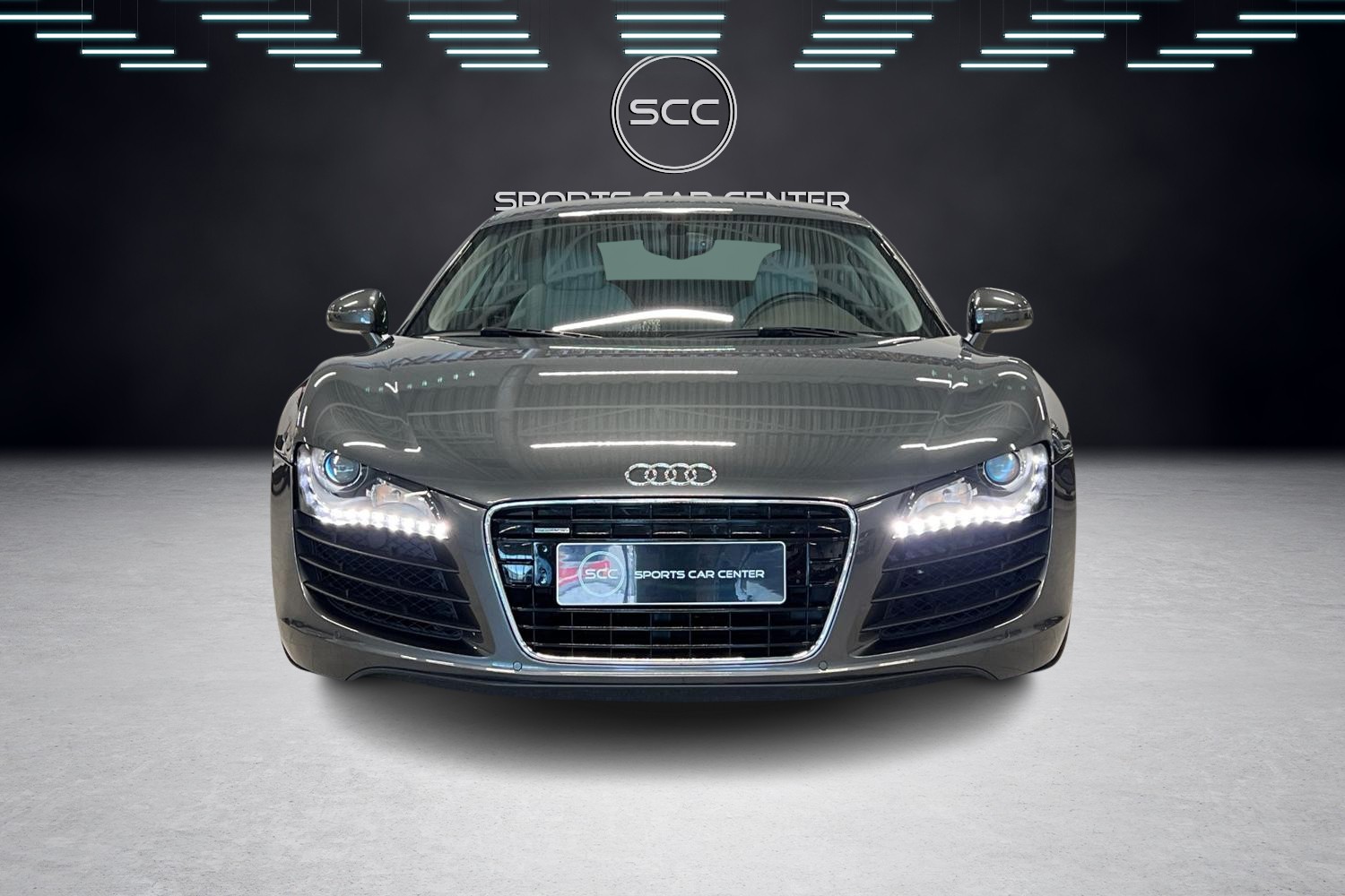 Audi R8 4,2 V8 309 kW quattro R tronic / Audi Magnetic Ride / Navigointi / Xenon / Vakionopeudensäädin