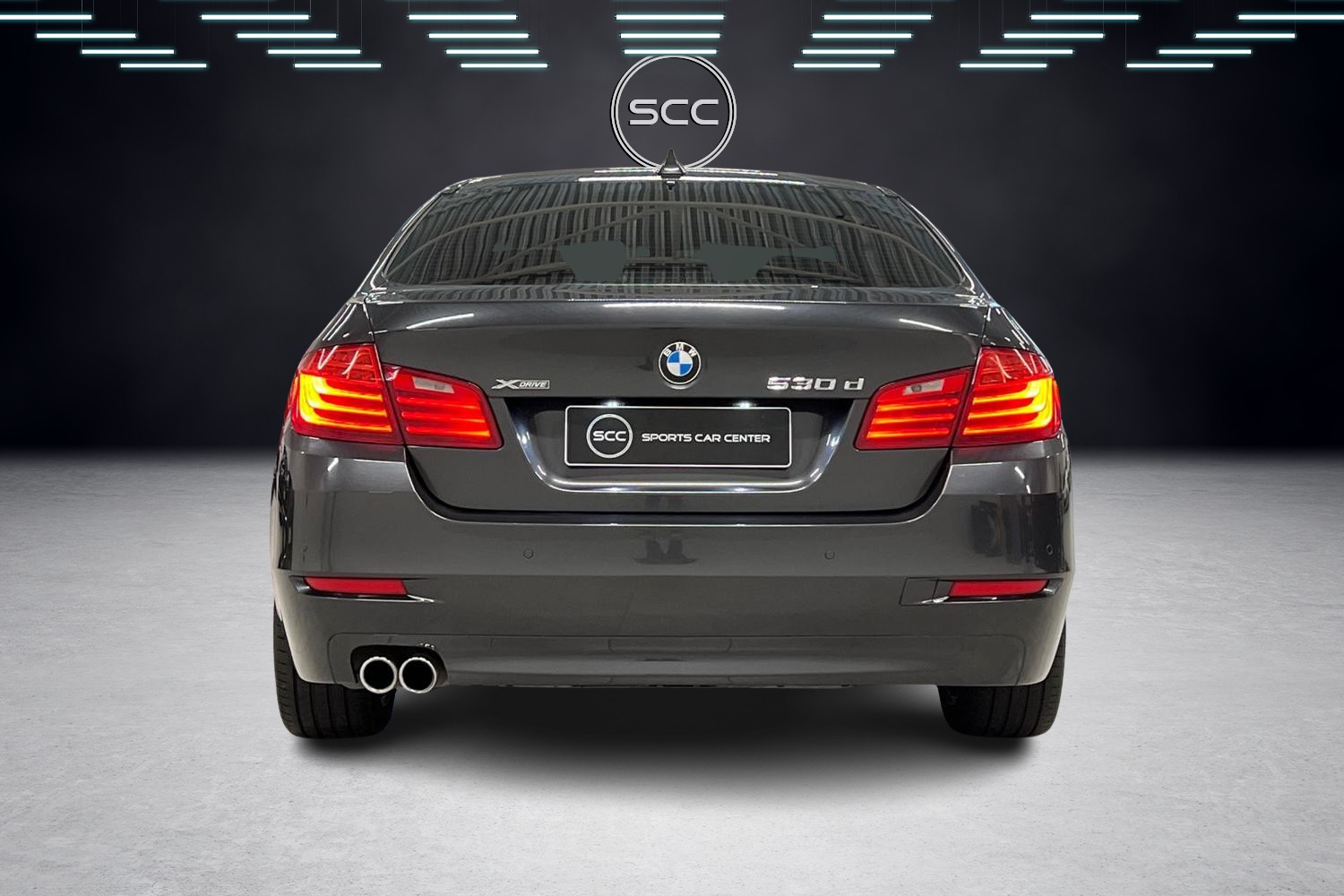 BMW 530 F10 Sedan 530d TwinPower Turbo xDrive Exclusive / Webasto / Koukku / PDC / Xenon / Sporttipenkit