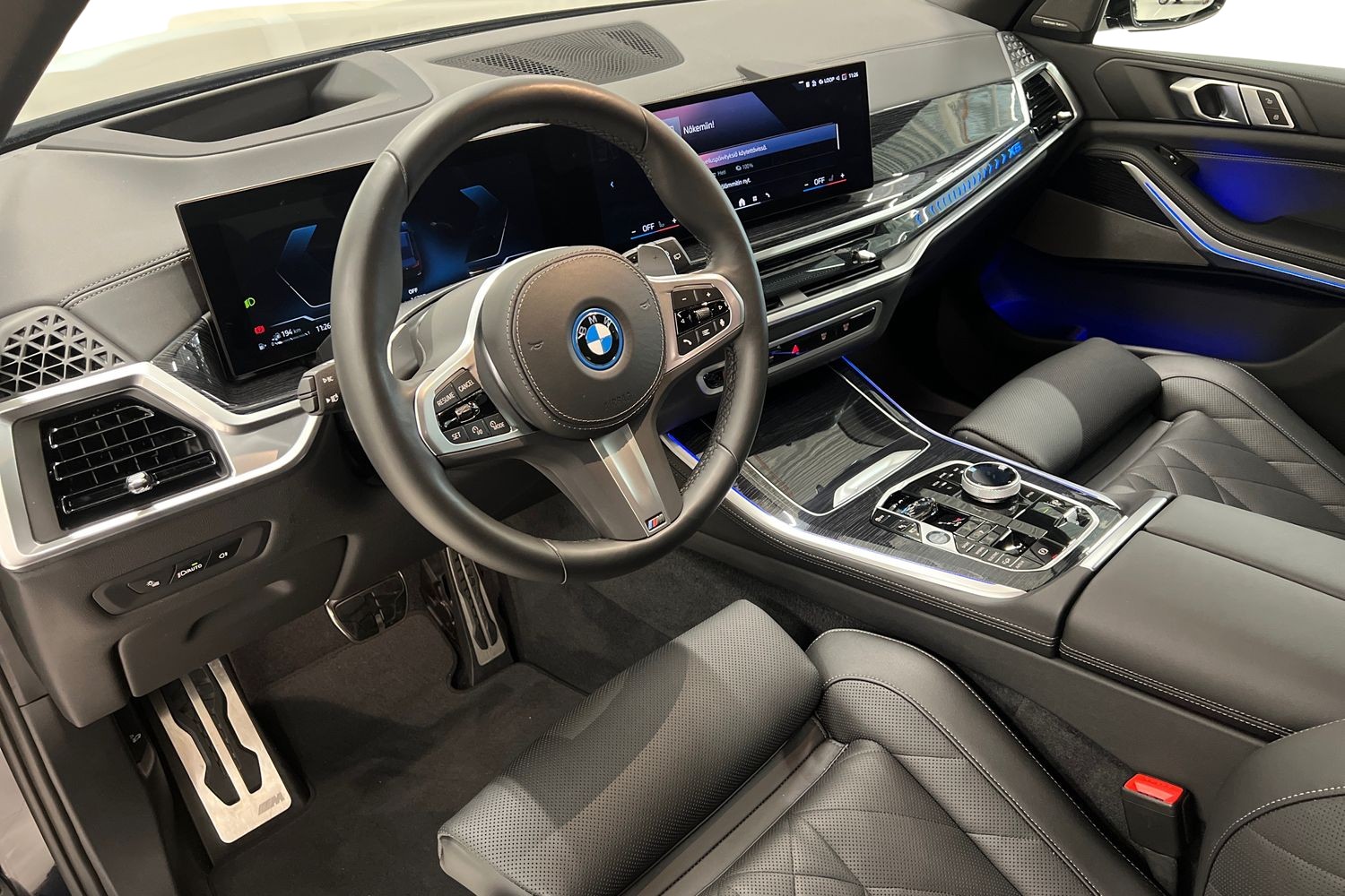 BMW X5 G05 LCI xDrive50e M Sport Pro / Adapt. cruise / Vetokoukku / HUD  / HarmanKardon® / 22"  / 360°