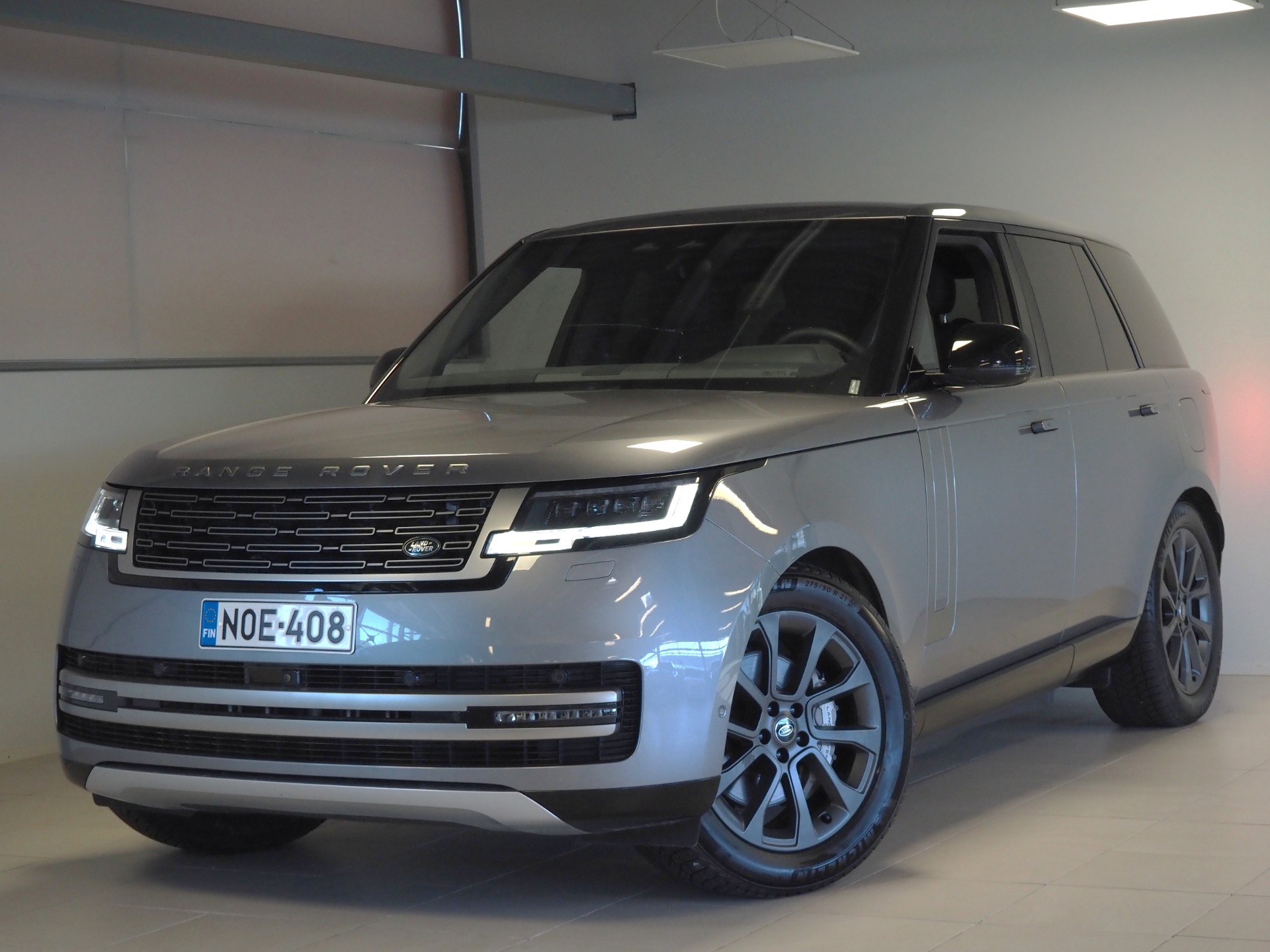 Land Rover Range Rover 1