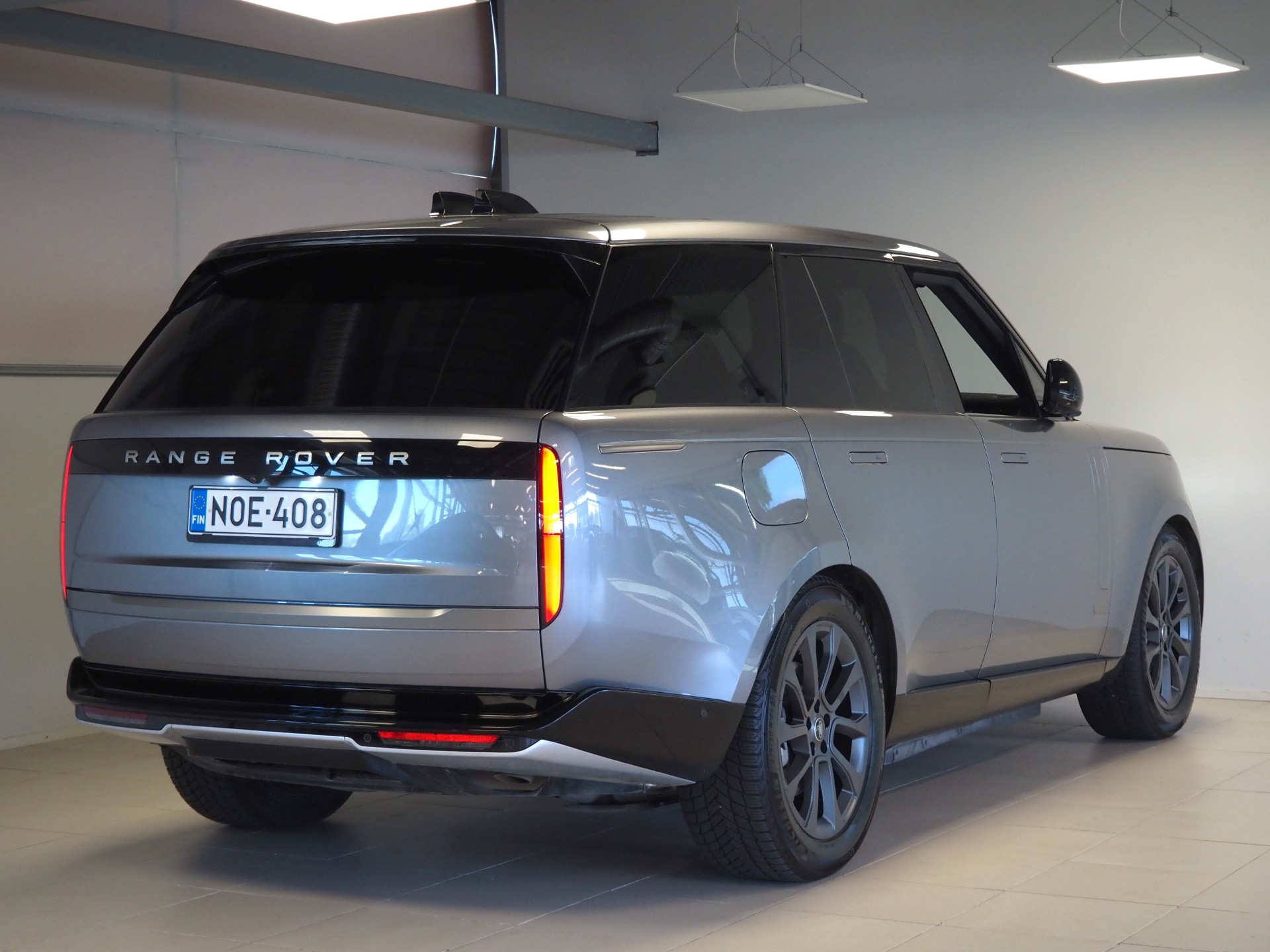 Land Rover Range Rover 2