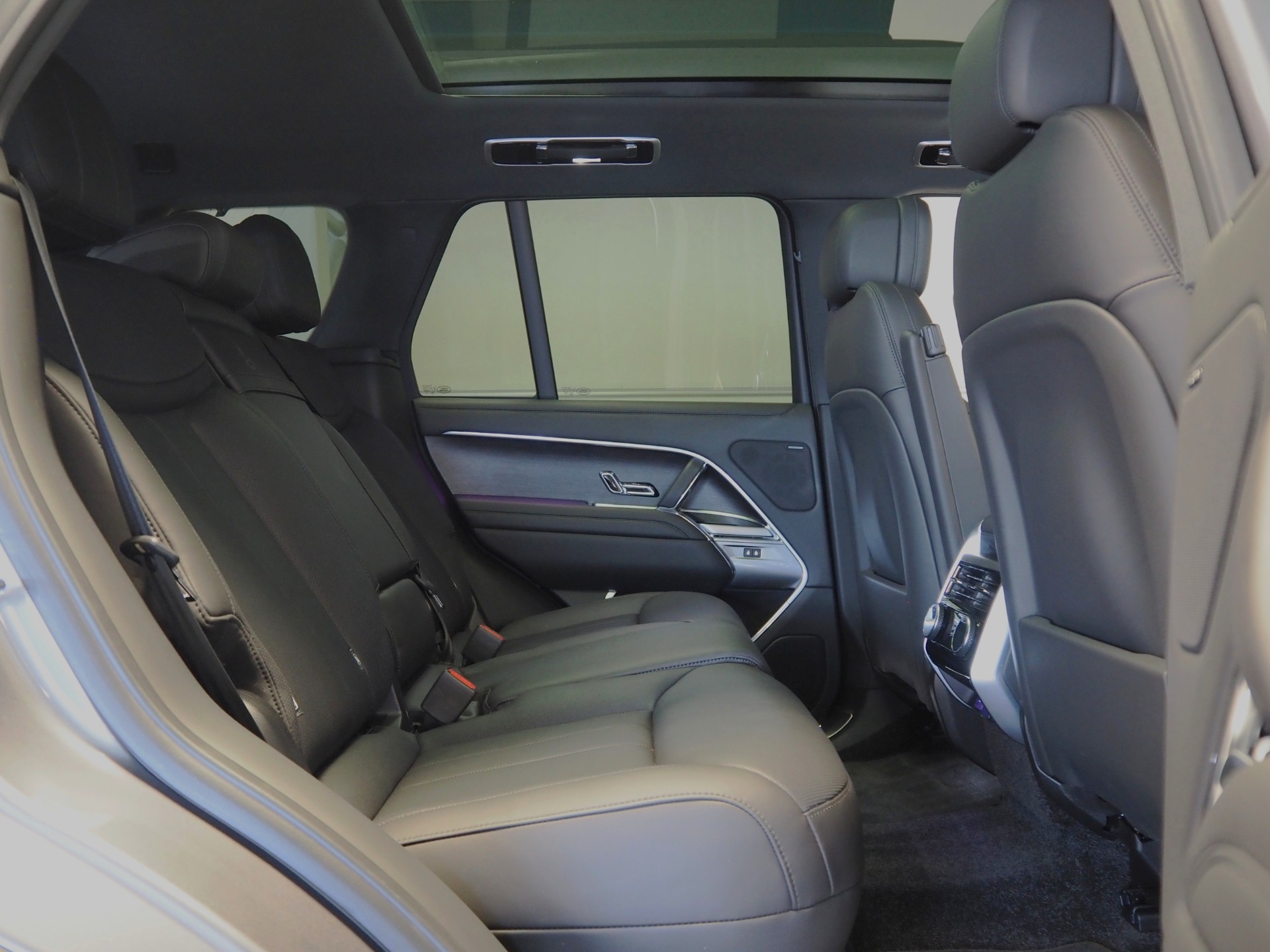Land Rover Range Rover 4