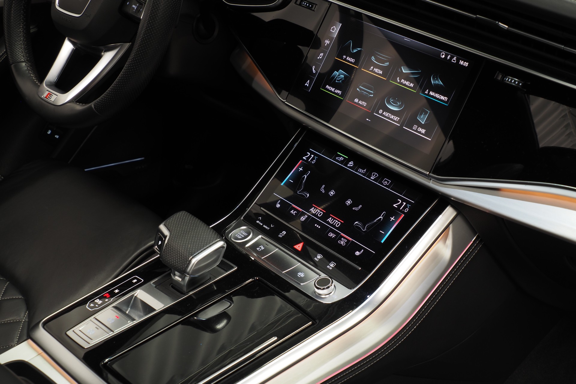 Audi Q7 10