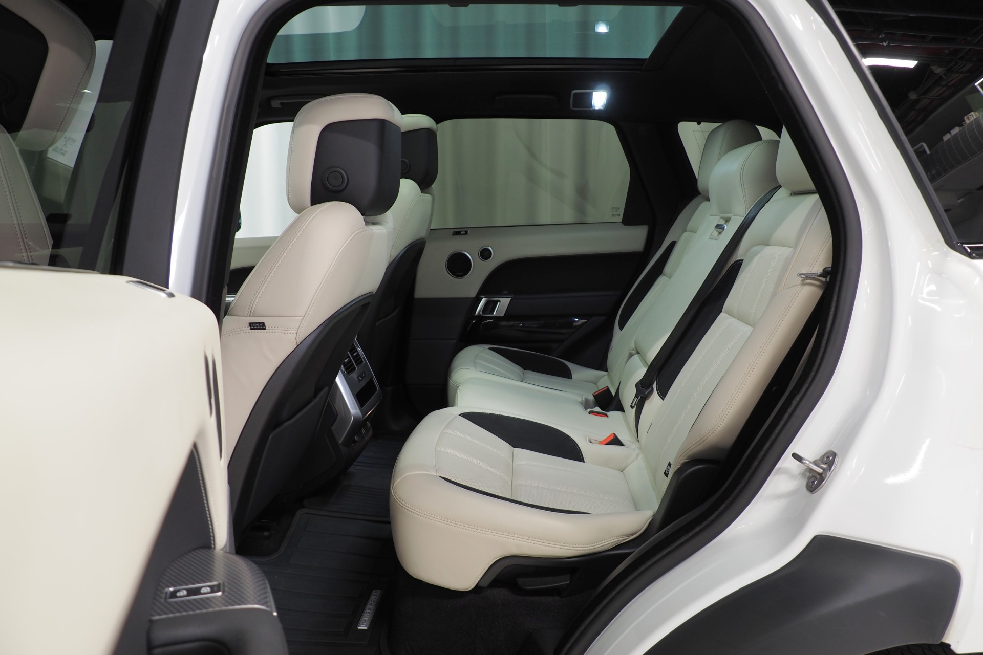Land Rover Range Rover Sport 6