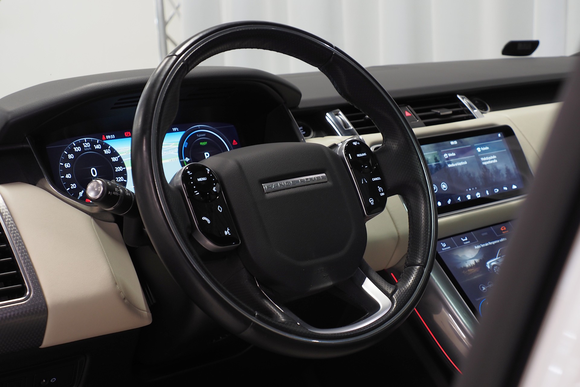 Land Rover Range Rover Sport 7