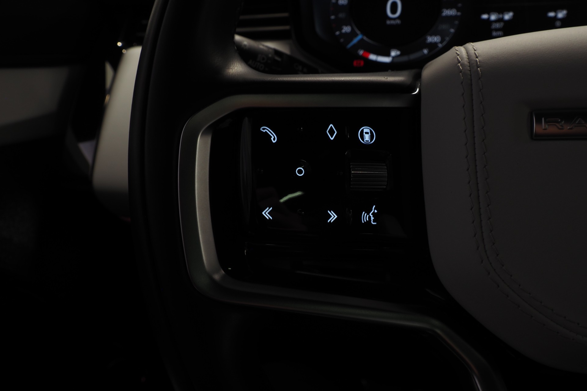 Land Rover Range Rover Sport 9