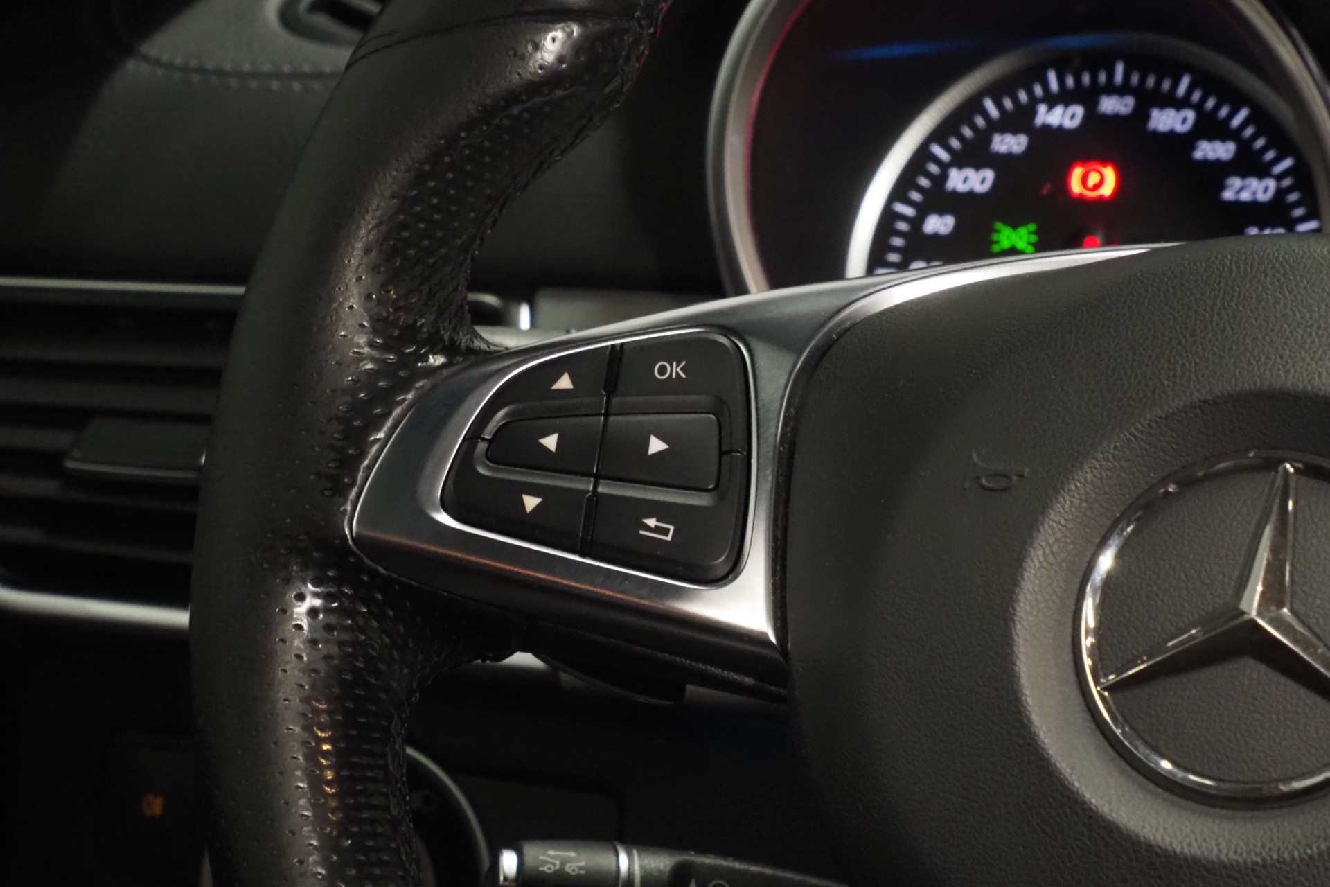 Mercedes-Benz GLE 13