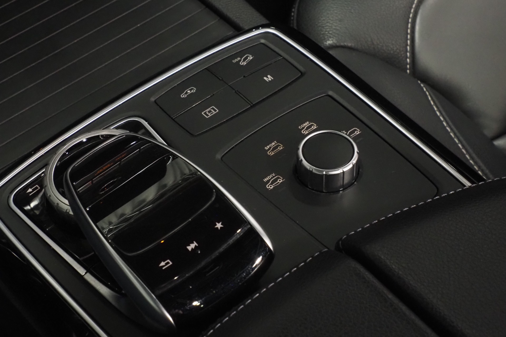 Mercedes-Benz GLE 16