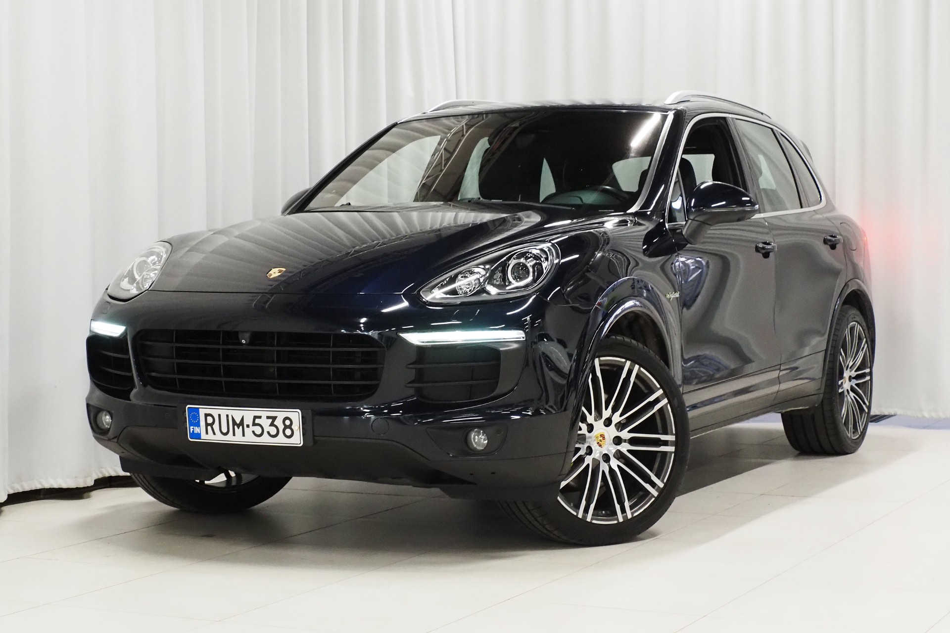 Porsche Cayenne 1