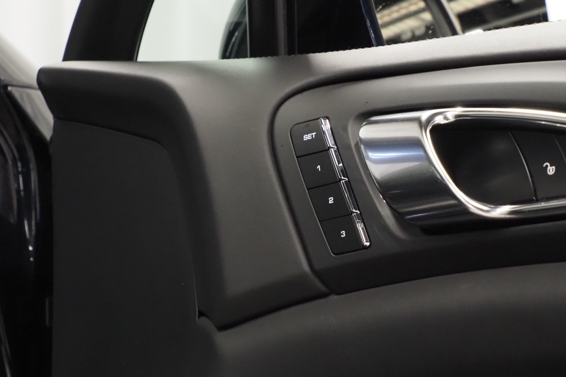 Porsche Cayenne 20