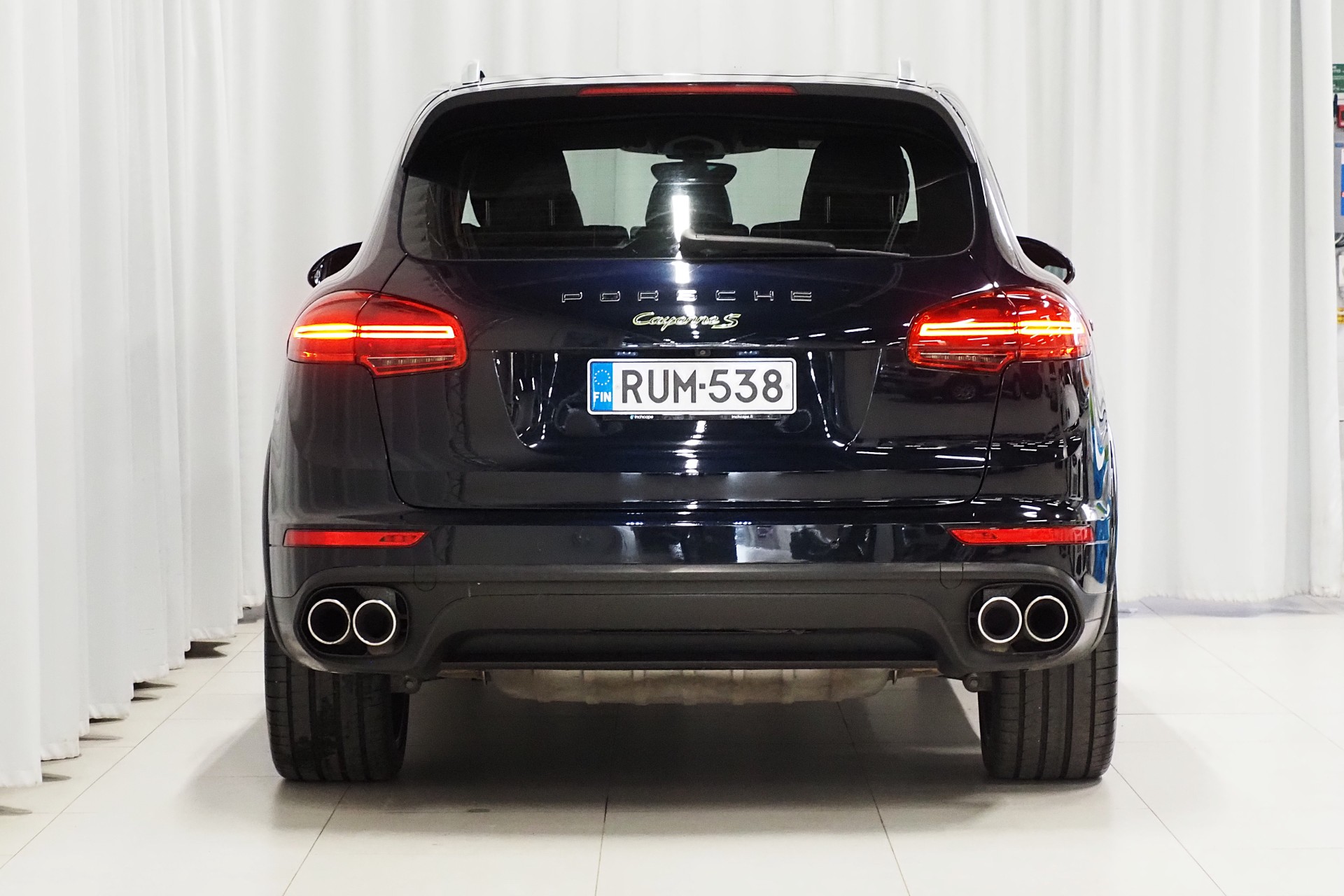 Porsche Cayenne 4