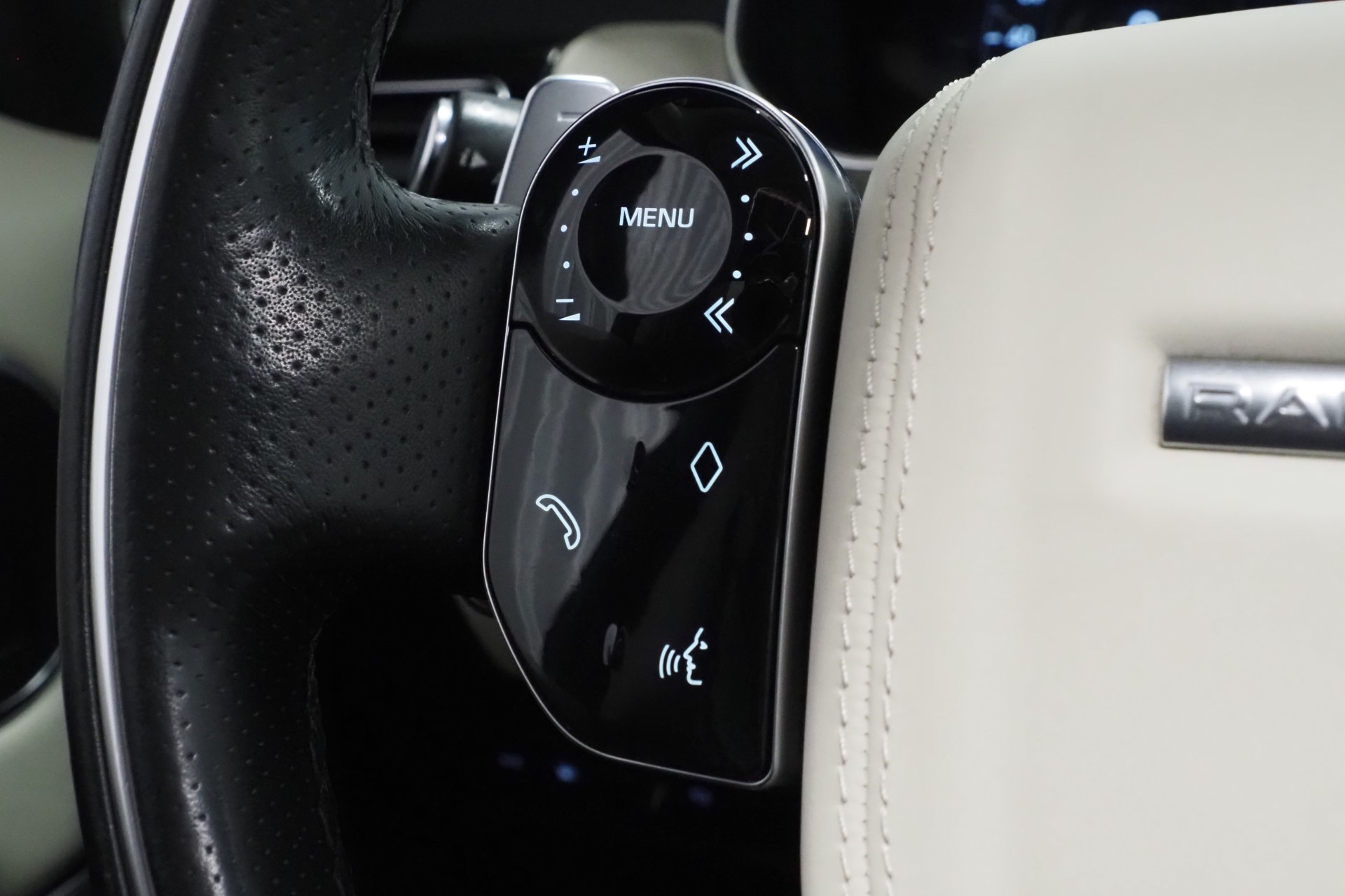 Land Rover Range Rover Sport 15