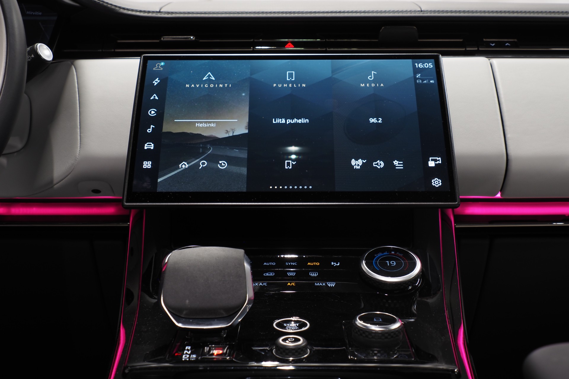 Land Rover Range Rover Sport 10