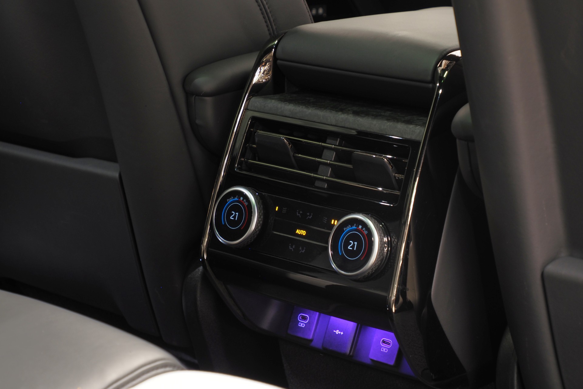 Land Rover Range Rover Sport 17