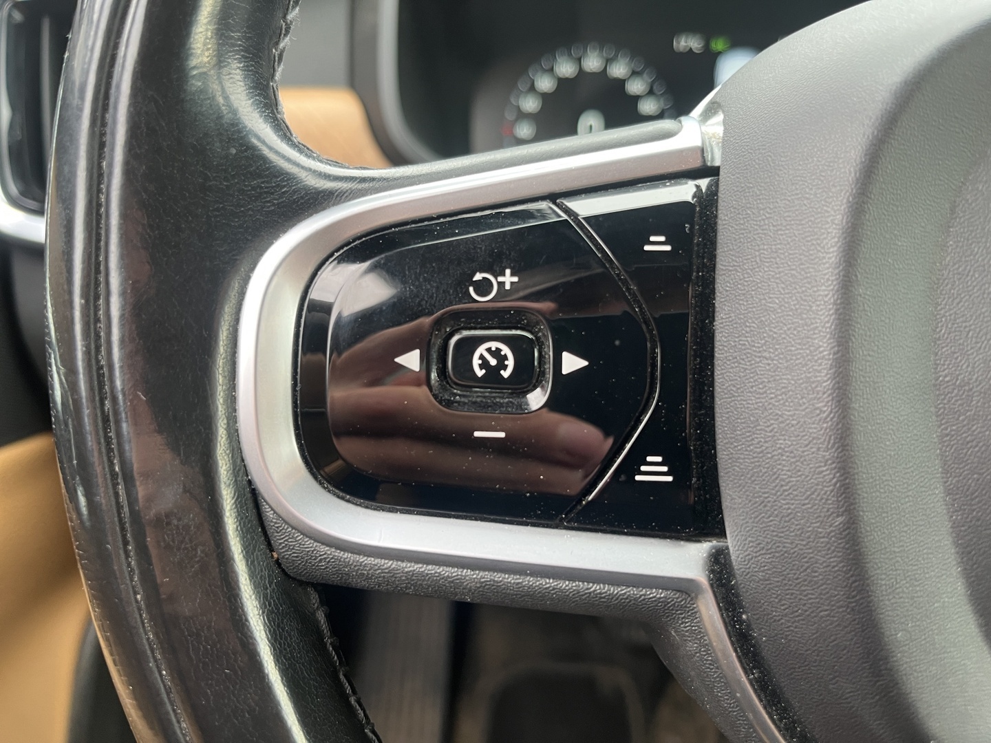 VOLVO V90 2019