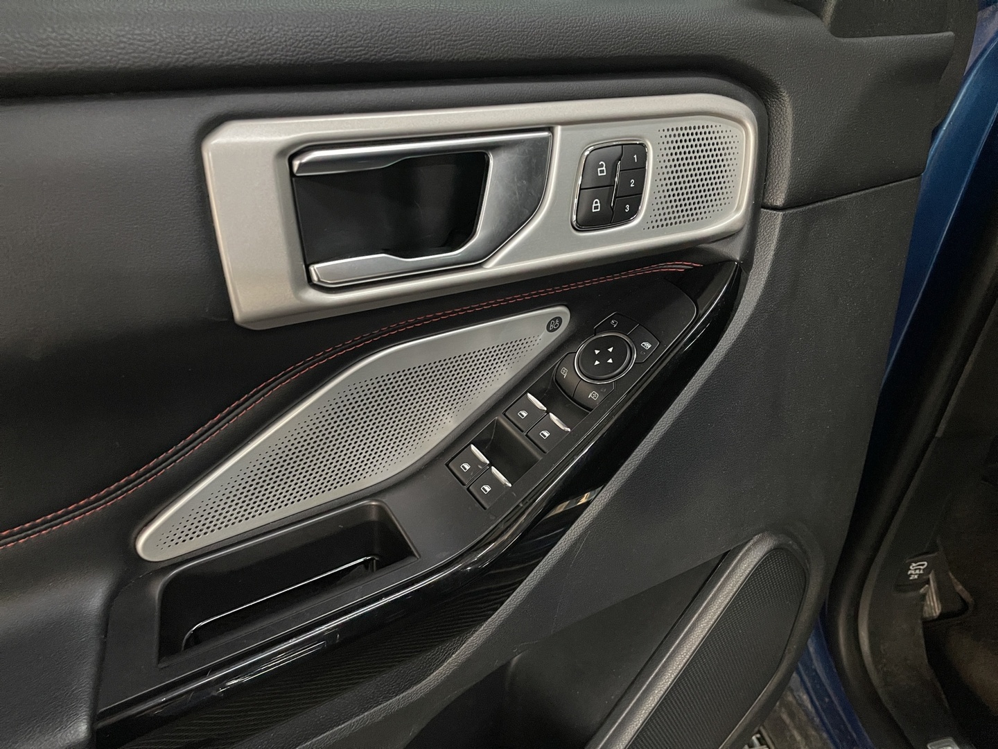 FORD Explorer 2021
