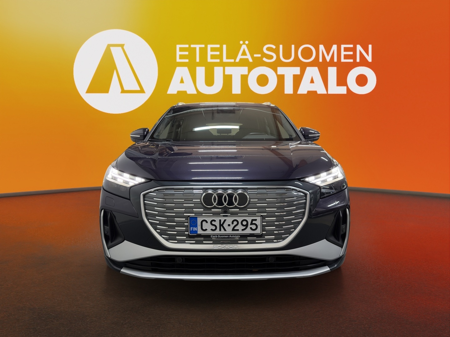 AUDI Q4 e-tron 2022