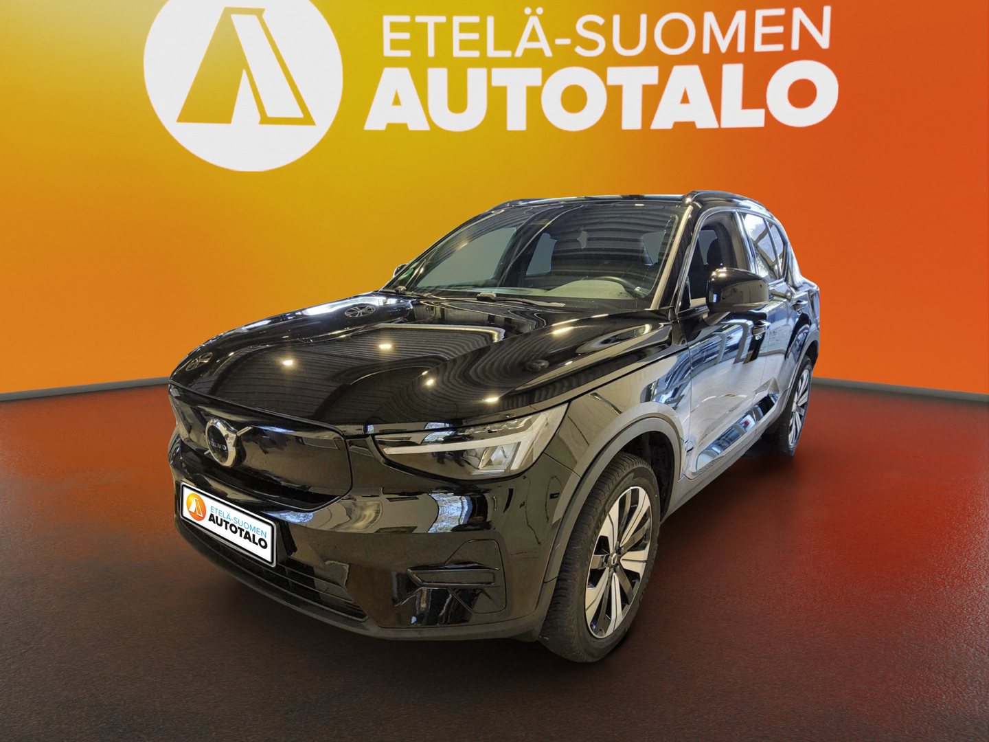 VOLVO XC40 2023
