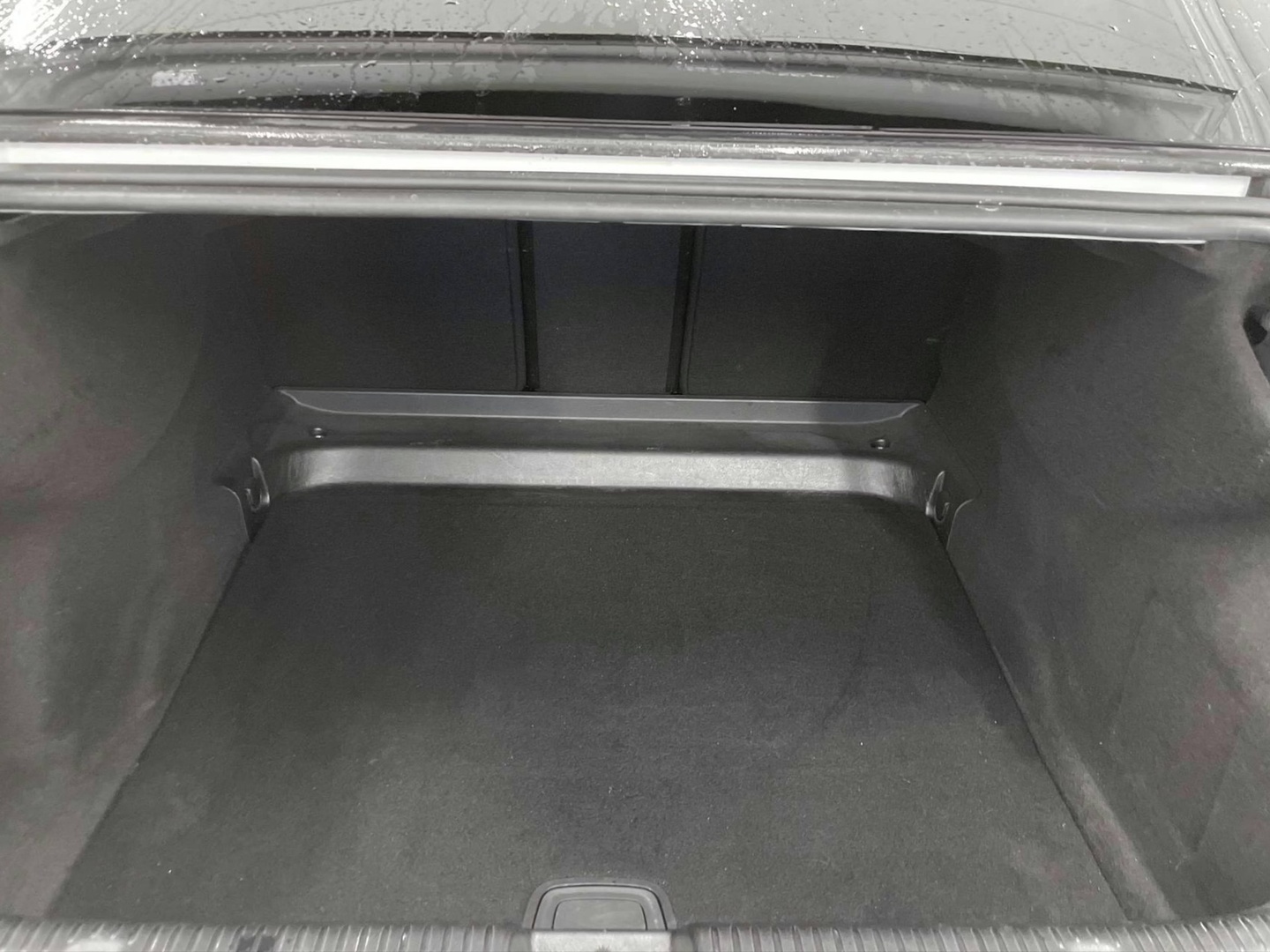 MERCEDES-BENZ EQE 2022