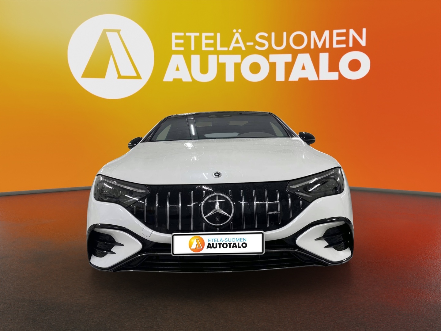 MERCEDES-BENZ EQE 2022