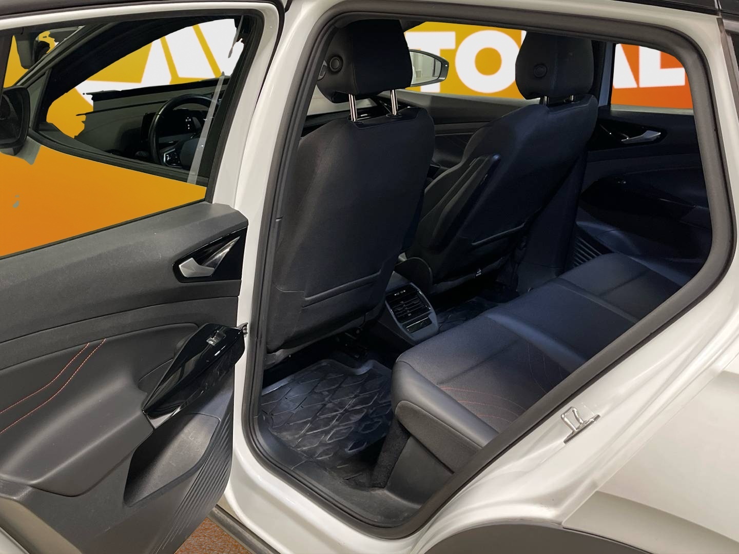 VOLKSWAGEN ID.4 2023